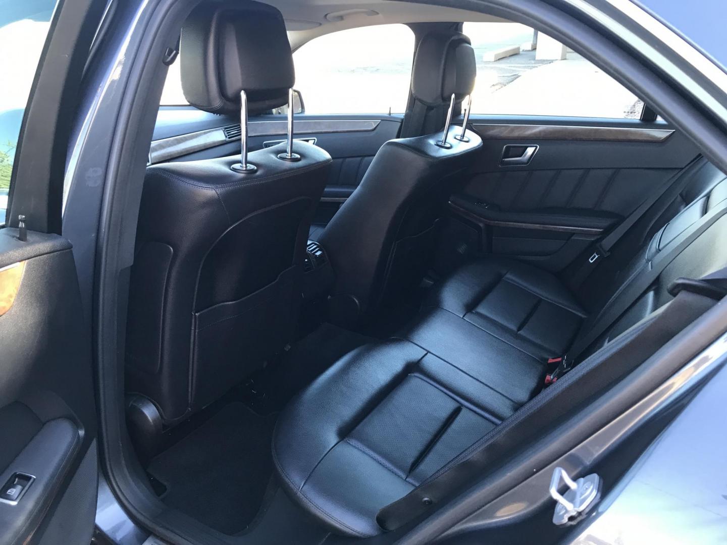 2012 BLUE /black Mercedes-Benz E-Class E350 4MATIC Sedan (WDDHF8JB7CA) with an 3.5L V6 DOHC 24V engine, 7-Speed Automatic transmission, located at 323 E Dunlap Ave., Phoenix, AZ, 85020, (602) 331-9000, 33.567677, -112.069000 - 2012 MERCEDES BENZ E350 4MATIC AWD .....A Must See!!!...Automatic, 3.5T Engine, 122k miles, Ice cold AC. Sunroof . The LUXURY SEDAN is gorgeous inside and out. Power Options, PremiumSound Stereo/ CD Player, Beautiful Blue Exterior with black leather seats in near good condition, Backup Camera, Alloy - Photo#11
