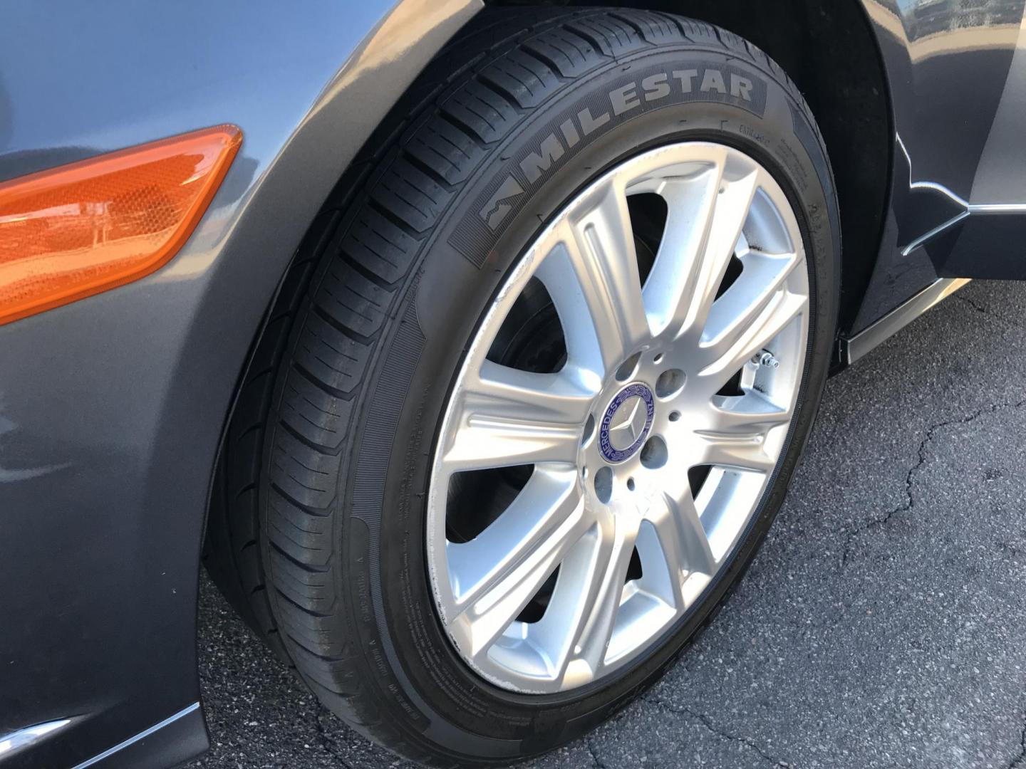 2012 BLUE /black Mercedes-Benz E-Class E350 4MATIC Sedan (WDDHF8JB7CA) with an 3.5L V6 DOHC 24V engine, 7-Speed Automatic transmission, located at 323 E Dunlap Ave., Phoenix, AZ, 85020, (602) 331-9000, 33.567677, -112.069000 - 2012 MERCEDES BENZ E350 4MATIC AWD .....A Must See!!!...Automatic, 3.5T Engine, 122k miles, Ice cold AC. Sunroof . The LUXURY SEDAN is gorgeous inside and out. Power Options, PremiumSound Stereo/ CD Player, Beautiful Blue Exterior with black leather seats in near good condition, Backup Camera, Alloy - Photo#16