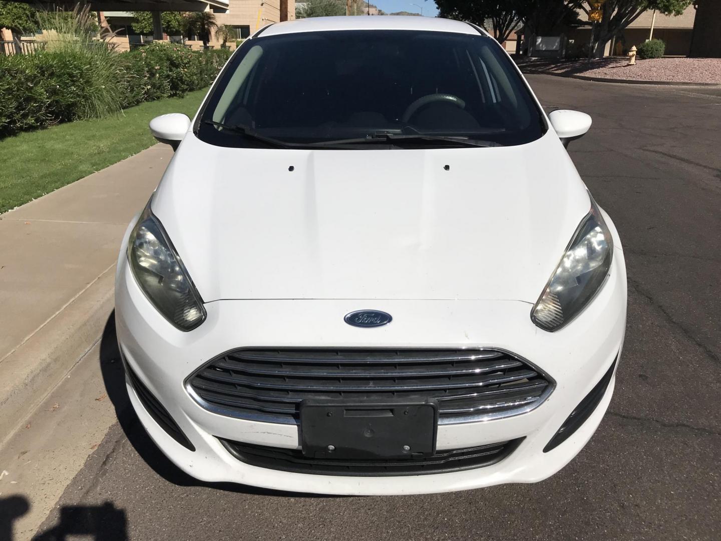 2017 WHITE /gray Ford Fiesta S Hatchback (3FADP4TJ2HM) with an 1.6L L4 DOHC 16V engine, located at 323 E Dunlap Ave., Phoenix, AZ, 85020, (602) 331-9000, 33.567677, -112.069000 - 2017 Ford Fiesta S,.....A Must See!!...Automatic, 1.6L Engine, Super Economical -- (LOW 97k miles) .... Ice cold AC. The car is gorgeous inside and out. Premium Sound Stereo/ CD Player, Beautiful White exterior with gray cloth seats in near perfect condition, Clean Arizona title , Runs and Drives Ex - Photo#3