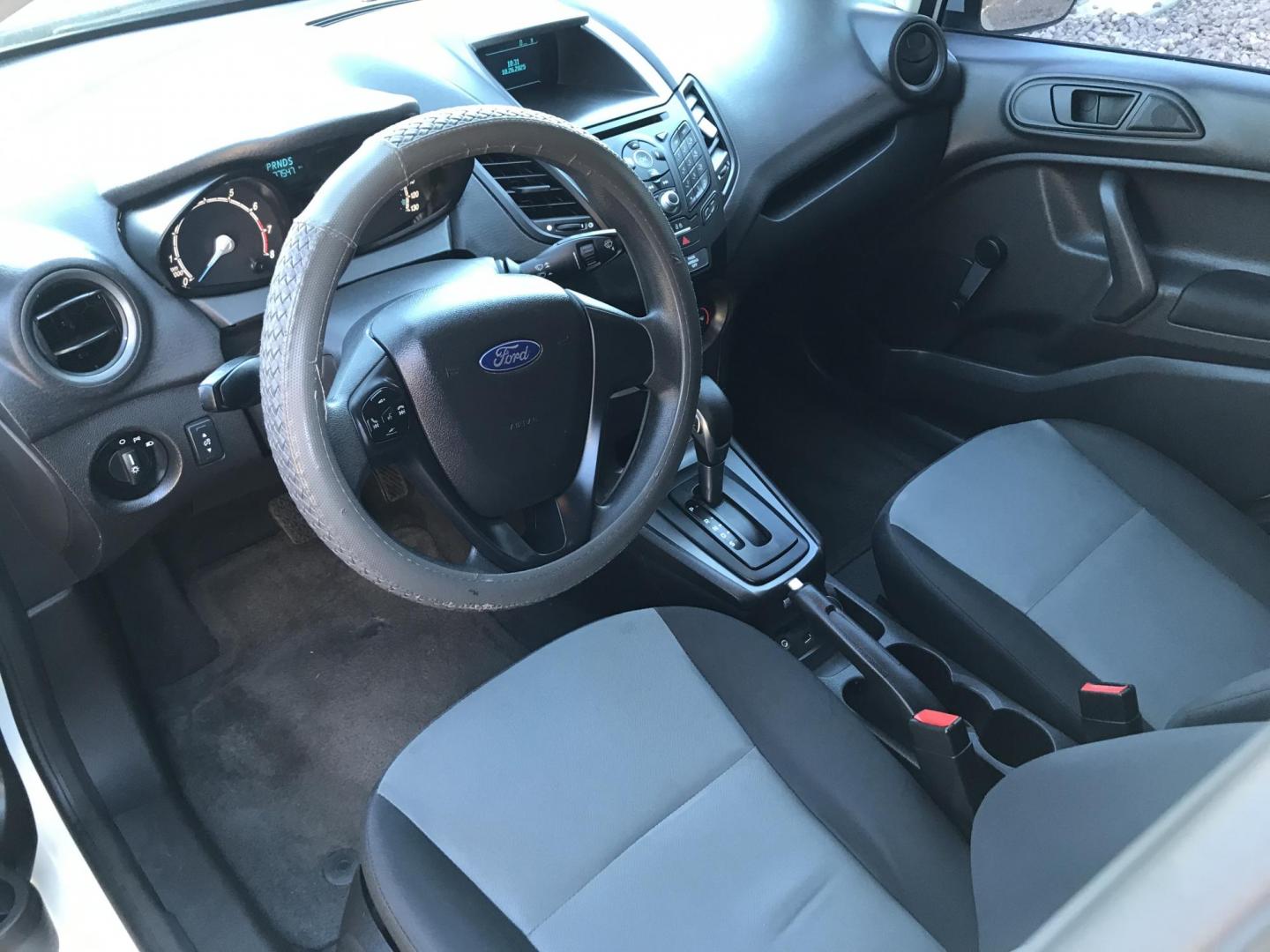 2017 WHITE /gray Ford Fiesta S Hatchback (3FADP4TJ2HM) with an 1.6L L4 DOHC 16V engine, located at 323 E Dunlap Ave., Phoenix, AZ, 85020, (602) 331-9000, 33.567677, -112.069000 - 2017 Ford Fiesta S,.....A Must See!!...Automatic, 1.6L Engine, Super Economical -- (LOW 97k miles) .... Ice cold AC. The car is gorgeous inside and out. Premium Sound Stereo/ CD Player, Beautiful White exterior with gray cloth seats in near perfect condition, Clean Arizona title , Runs and Drives Ex - Photo#11