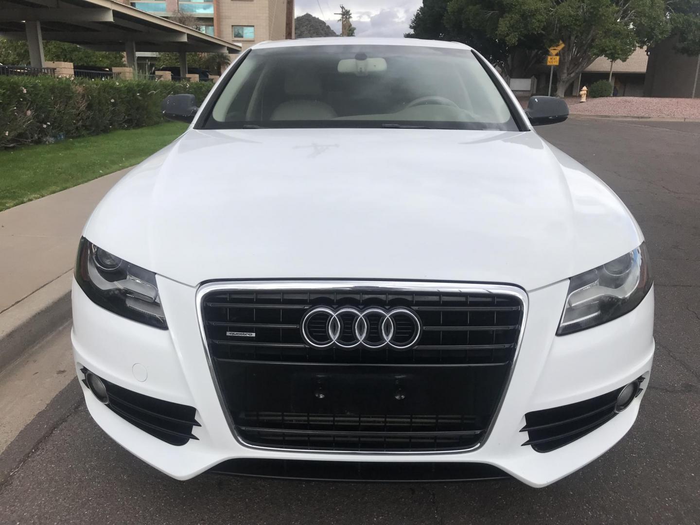 2012 WHITE /tan Audi A4 2.0T Sedan quattro Tiptronic (WAUFFAFL6CN) with an 2.0L L4 DOHC 16V TURBO engine, 6-Speed Automatic transmission, located at 323 E Dunlap Ave., Phoenix, AZ, 85020, (602) 331-9000, 33.567677, -112.069000 - Photo#2