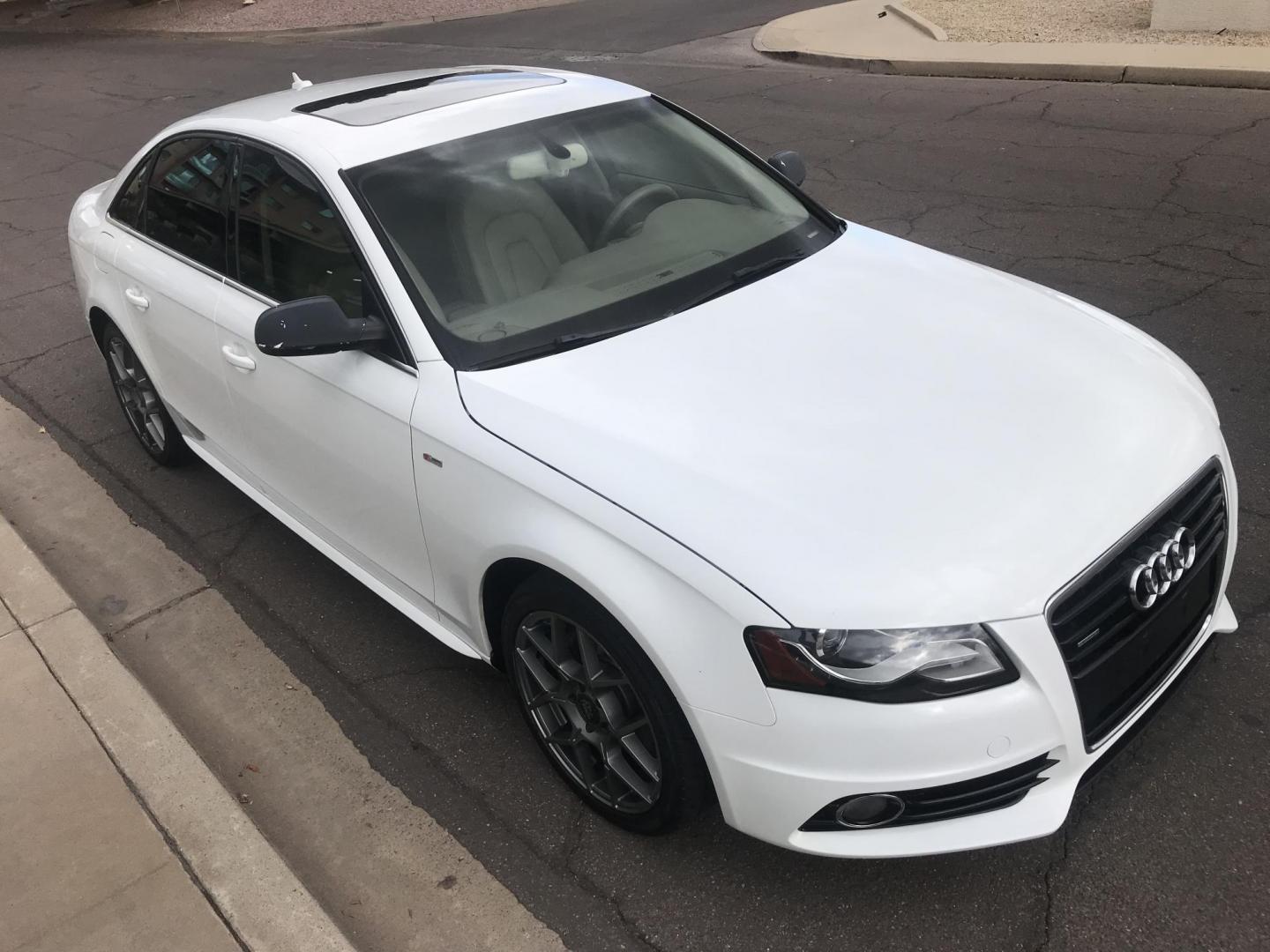 2012 WHITE /tan Audi A4 2.0T Sedan quattro Tiptronic (WAUFFAFL6CN) with an 2.0L L4 DOHC 16V TURBO engine, 6-Speed Automatic transmission, located at 323 E Dunlap Ave., Phoenix, AZ, 85020, (602) 331-9000, 33.567677, -112.069000 - Photo#4