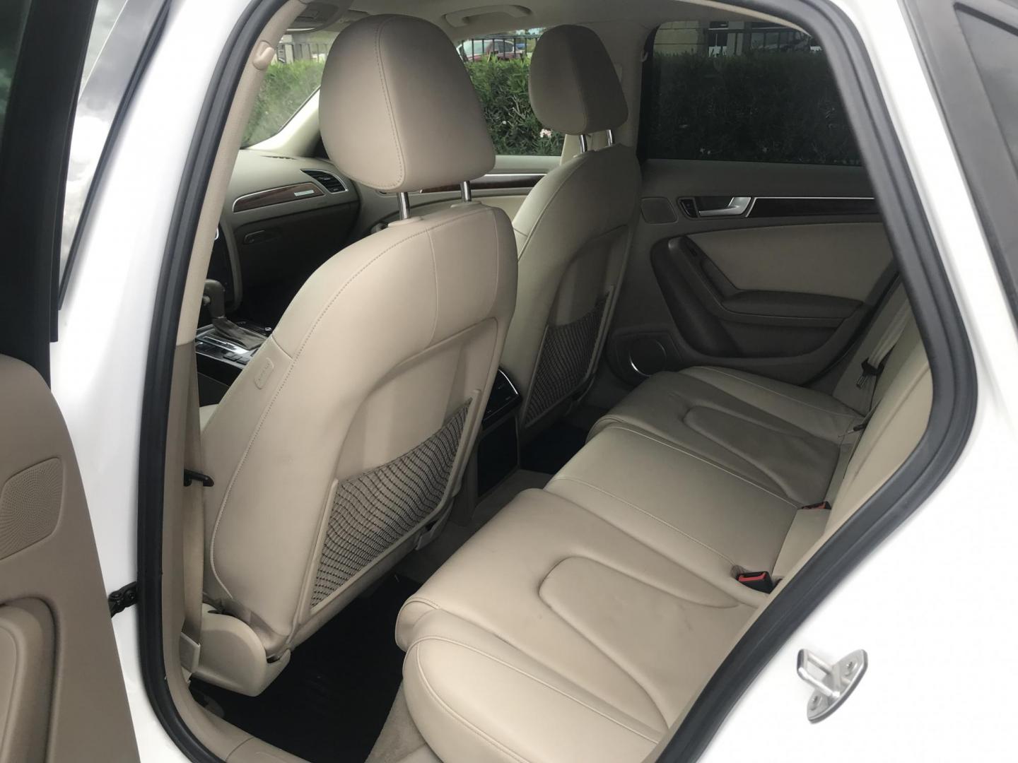 2012 WHITE /tan Audi A4 2.0T Sedan quattro Tiptronic (WAUFFAFL6CN) with an 2.0L L4 DOHC 16V TURBO engine, 6-Speed Automatic transmission, located at 323 E Dunlap Ave., Phoenix, AZ, 85020, (602) 331-9000, 33.567677, -112.069000 - Photo#11