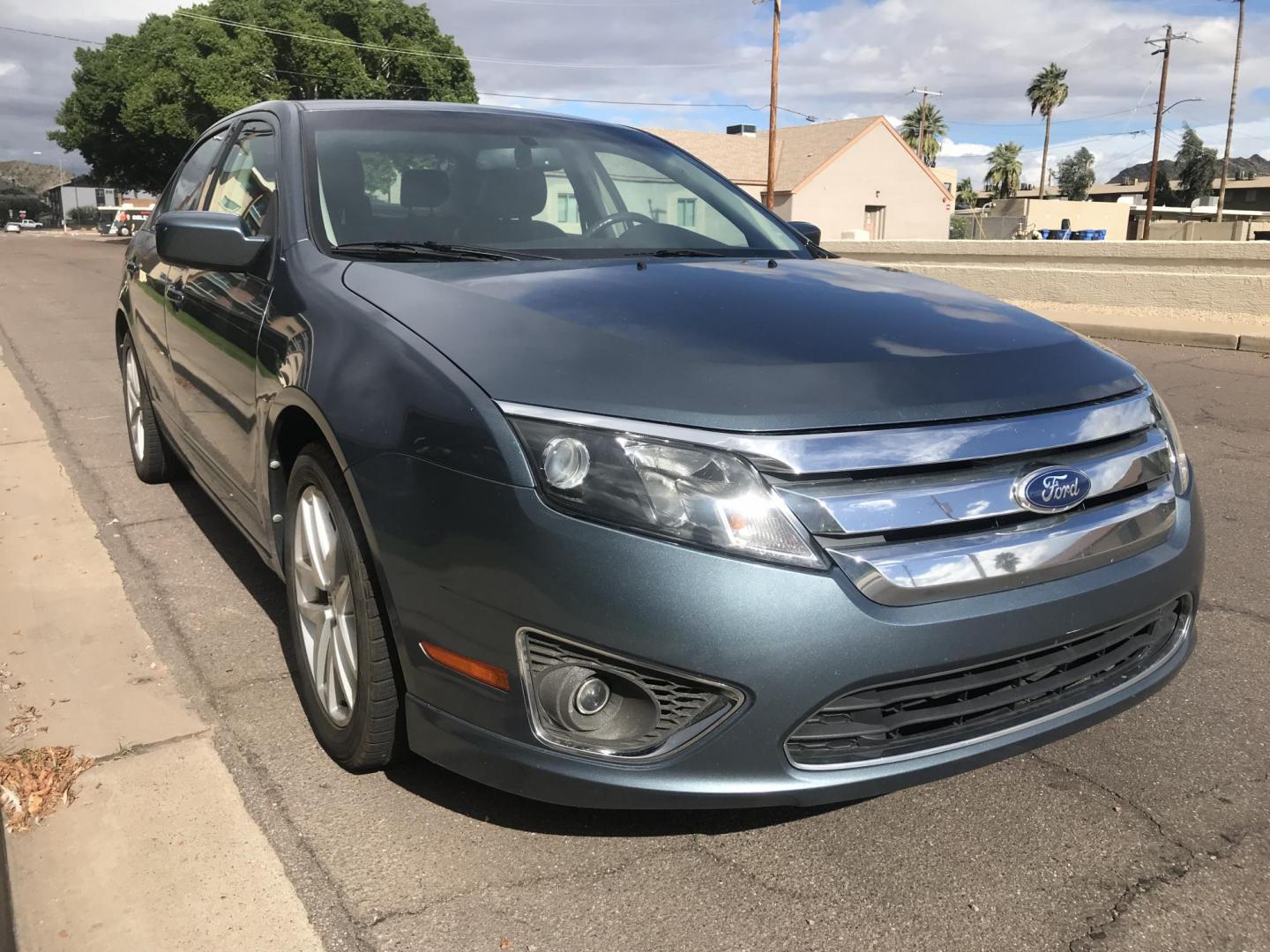 2011 BLUE /gray Ford Fusion I4 SEL (3FAHP0JA0BR) with an 2.5L L4 DOHC 16V engine, automatic transmission, located at 323 E Dunlap Ave., Phoenix, AZ, 85020, (602) 331-9000, 33.567677, -112.069000 - 2011 Ford Fusion SEL,........EXCELLENT condition, A Real Must See!!.... LOW 108k miles, Automatic, Power Options, Premium Sound CD, Ice cold ac, Clean gray interior with leather seats, clean Arizona title, Runs and Drives Excellent. Very clean inside and out, Any questions Call or text Dave 602-331- - Photo#4