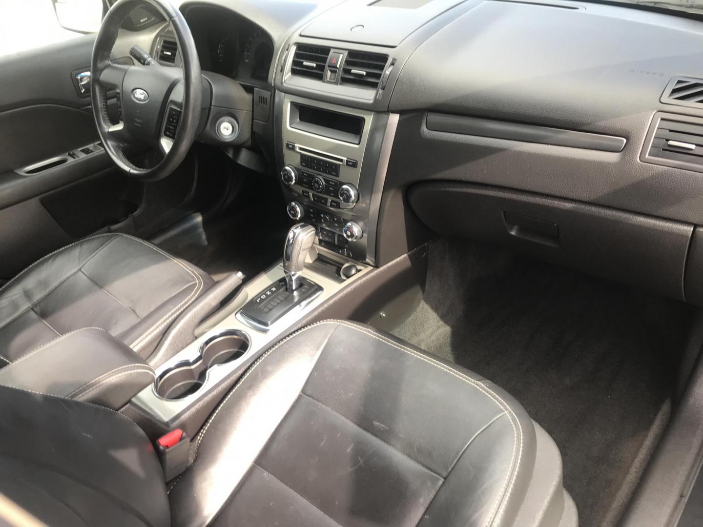 2011 BLUE /gray Ford Fusion I4 SEL (3FAHP0JA0BR) with an 2.5L L4 DOHC 16V engine, automatic transmission, located at 323 E Dunlap Ave., Phoenix, AZ, 85020, (602) 331-9000, 33.567677, -112.069000 - 2011 Ford Fusion SEL,........EXCELLENT condition, A Real Must See!!.... LOW 108k miles, Automatic, Power Options, Premium Sound CD, Ice cold ac, Clean gray interior with leather seats, clean Arizona title, Runs and Drives Excellent. Very clean inside and out, Any questions Call or text Dave 602-331- - Photo#7