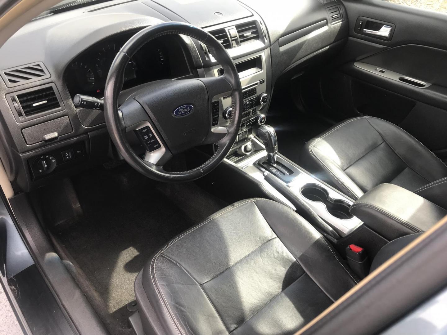 2011 BLUE /gray Ford Fusion I4 SEL (3FAHP0JA0BR) with an 2.5L L4 DOHC 16V engine, automatic transmission, located at 323 E Dunlap Ave., Phoenix, AZ, 85020, (602) 331-9000, 33.567677, -112.069000 - 2011 Ford Fusion SEL,........EXCELLENT condition, A Real Must See!!.... LOW 108k miles, Automatic, Power Options, Premium Sound CD, Ice cold ac, Clean gray interior with leather seats, clean Arizona title, Runs and Drives Excellent. Very clean inside and out, Any questions Call or text Dave 602-331- - Photo#12