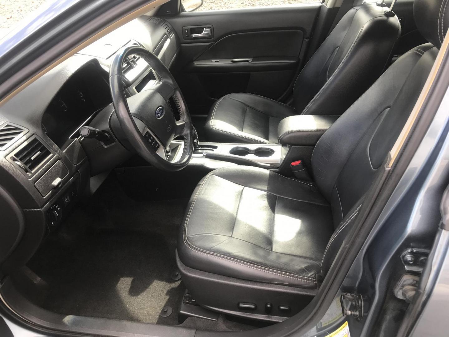 2011 BLUE /gray Ford Fusion I4 SEL (3FAHP0JA0BR) with an 2.5L L4 DOHC 16V engine, automatic transmission, located at 323 E Dunlap Ave., Phoenix, AZ, 85020, (602) 331-9000, 33.567677, -112.069000 - 2011 Ford Fusion SEL,........EXCELLENT condition, A Real Must See!!.... LOW 108k miles, Automatic, Power Options, Premium Sound CD, Ice cold ac, Clean gray interior with leather seats, clean Arizona title, Runs and Drives Excellent. Very clean inside and out, Any questions Call or text Dave 602-331- - Photo#13