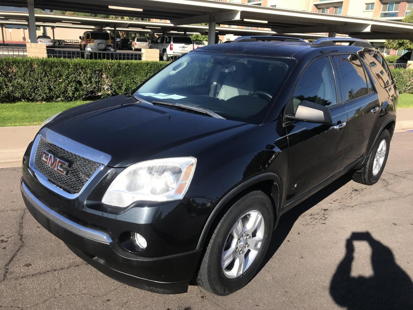 2011 black /gray GMC Acadia SLE-2 FWD (1GKKRPED6BJ) with an 3.6L V6 DOHC 24V engine, 6-Speed Automatic transmission, located at 323 E Dunlap Ave., Phoenix, AZ, 85020, (602) 331-9000, 33.567677, -112.069000 - 2011 GMC ACADIA SLE-2 ,........EXCELLENT condition, A Real Must See!!.... Automatic, 3.6L, 3RD ROW Seating, Ice cold ac, 144k miles, Clean Black interior with gray cloth seats in near perfect condition, Power Options, clean Arizona title, Runs and Drives Excellent. Very clean inside and out, Any qu - Photo#1