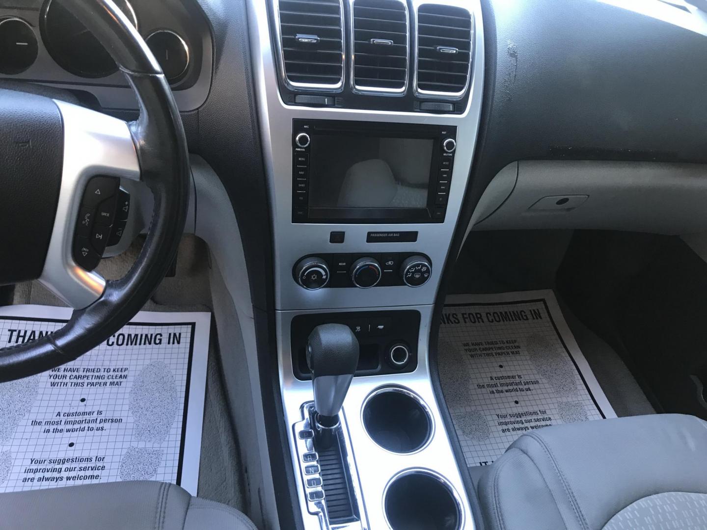 2011 black /gray GMC Acadia SLE-2 FWD (1GKKRPED6BJ) with an 3.6L V6 DOHC 24V engine, 6-Speed Automatic transmission, located at 323 E Dunlap Ave., Phoenix, AZ, 85020, (602) 331-9000, 33.567677, -112.069000 - 2011 GMC ACADIA SLE-2 ,........EXCELLENT condition, A Real Must See!!.... Automatic, 3.6L, 3RD ROW Seating, Ice cold ac, 144k miles, Clean Black interior with gray cloth seats in near perfect condition, Power Options, clean Arizona title, Runs and Drives Excellent. Very clean inside and out, Any qu - Photo#16