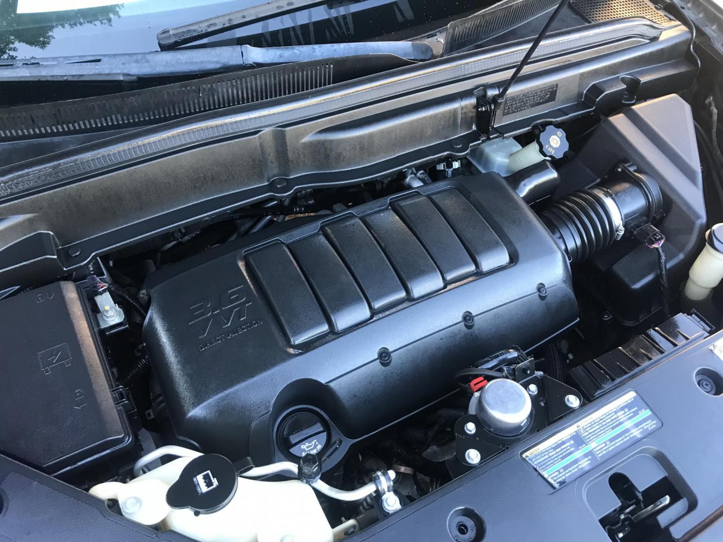 2011 black /gray GMC Acadia SLE-2 FWD (1GKKRPED6BJ) with an 3.6L V6 DOHC 24V engine, 6-Speed Automatic transmission, located at 323 E Dunlap Ave., Phoenix, AZ, 85020, (602) 331-9000, 33.567677, -112.069000 - 2011 GMC ACADIA SLE-2 ,........EXCELLENT condition, A Real Must See!!.... Automatic, 3.6L, 3RD ROW Seating, Ice cold ac, 144k miles, Clean Black interior with gray cloth seats in near perfect condition, Power Options, clean Arizona title, Runs and Drives Excellent. Very clean inside and out, Any qu - Photo#18