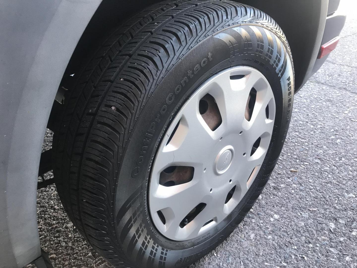 2012 BLUE /gray Ford Transit Connect XLT Premium Wagon (NM0KS9CN8CT) with an 2.0L L4 DOHC 16V engine, 4-Speed Automatic transmission, located at 323 E Dunlap Ave., Phoenix, AZ, 85020, (602) 331-9000, 33.567677, -112.069000 - 2012 FORD TRASIT CONNECT XLT PREMIUM WAGON ,.......EXCELLENT condition,.... Ice Cold A/C, Blue and gray interior with nice cloth seats in good condition, Newer Tires, Premium Sound Stereo/CD Player, This wagon is gorgeous inside and out, Super Clean!!! Runs and Drives Excellent, 158k original miles - Photo#15