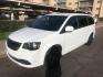 2017 WHITE /gray Dodge Grand Caravan SE (2C4RDGBG0HR) with an 3.6L V6 DOHC 24V engine, 6A transmission, located at 323 E Dunlap Ave., Phoenix, AZ, 85020, (602) 331-9000, 33.567677, -112.069000 - 2017 DODGE GRAND CARAVAN SE ......GREAT condition,.... Automatic, 154k miles, Ice Cold A/C, White and gray interior , Premium Sound Stereo/CD Player, Backup camera, 3RD Row seating , Alloy Wheels, This van is super clean inside and out, Incredible gas mileage! Arizona title , Runs and Drives Excell - Photo#1
