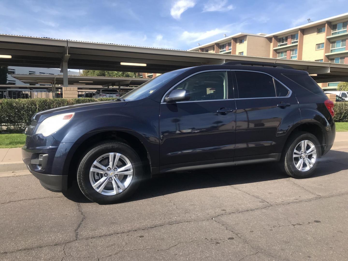 2015 BLUE /GRAY Chevrolet Equinox 1LT 2WD (2GNALBEKXF6) with an 2.4L L4 DOHC 16V FFV engine, 6-Speed Automatic transmission, located at 323 E Dunlap Ave., Phoenix, AZ, 85020, (602) 331-9000, 33.567677, -112.069000 - 2015 Chevrolet Equinox 1LT 2WD SUV ,.......EXCELLENT condition,.... Automatic, 4cyl. 2.4L..... Ice Cold A/C, Blue and gray interior with cloth seats in near perfect condition, Backup Camera, Premium Sound CD, Power Options, This SUV is gorgeous inside and out, Incredible gas mileage! Arizona title , - Photo#2