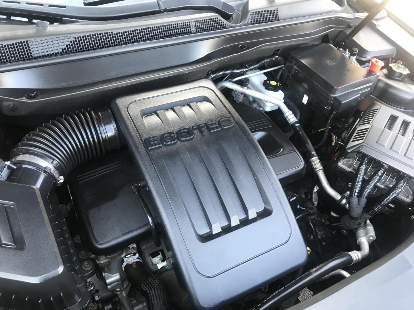 2015 BLUE /GRAY Chevrolet Equinox 1LT 2WD (2GNALBEKXF6) with an 2.4L L4 DOHC 16V FFV engine, 6-Speed Automatic transmission, located at 323 E Dunlap Ave., Phoenix, AZ, 85020, (602) 331-9000, 33.567677, -112.069000 - 2015 Chevrolet Equinox 1LT 2WD SUV ,.......EXCELLENT condition,.... Automatic, 4cyl. 2.4L..... Ice Cold A/C, Blue and gray interior with cloth seats in near perfect condition, Backup Camera, Premium Sound CD, Power Options, This SUV is gorgeous inside and out, Incredible gas mileage! Arizona title , - Photo#15