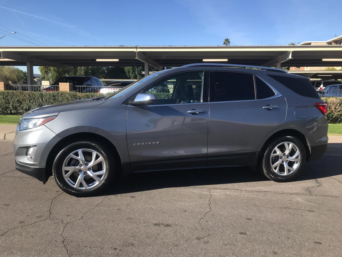 2019 gray /gray Chevrolet Equinox Premier Diesel AWD (3GNAXZEU2KL) with an 1.6L L4 DOHC 16V DIESEL engine, 9A transmission, located at 323 E Dunlap Ave., Phoenix, AZ, 85020, (602) 331-9000, 33.567677, -112.069000 - DIESEL 2019 Chevrolet Equinox PREMIER 4WD AWD SUV ,.......EXCELLENT condition,.... Automatic, 4cyl. 1.6L ..... Ice Cold A/C, Gray and gray interior with leather seats in near perfect condition, Surround View Camera, Backup Camera, Premiumm Sound CD, Power Options, This suv is gorgeous inside and out - Photo#2