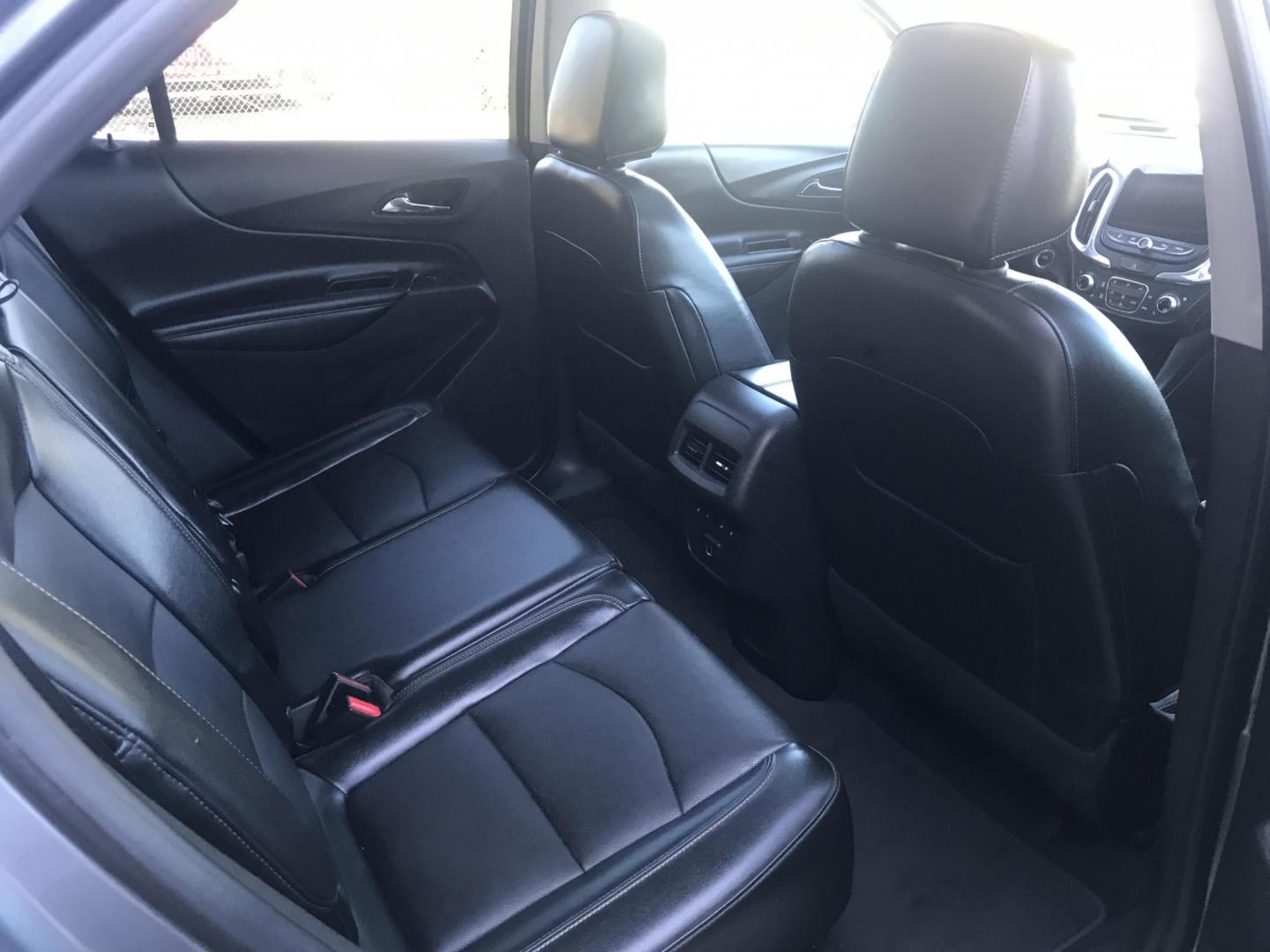 2019 gray /gray Chevrolet Equinox Premier Diesel AWD (3GNAXZEU2KL) with an 1.6L L4 DOHC 16V DIESEL engine, 9A transmission, located at 323 E Dunlap Ave., Phoenix, AZ, 85020, (602) 331-9000, 33.567677, -112.069000 - DIESEL 2019 Chevrolet Equinox PREMIER 4WD AWD SUV ,.......EXCELLENT condition,.... Automatic, 4cyl. 1.6L ..... Ice Cold A/C, Gray and gray interior with leather seats in near perfect condition, Surround View Camera, Backup Camera, Premiumm Sound CD, Power Options, This suv is gorgeous inside and out - Photo#9