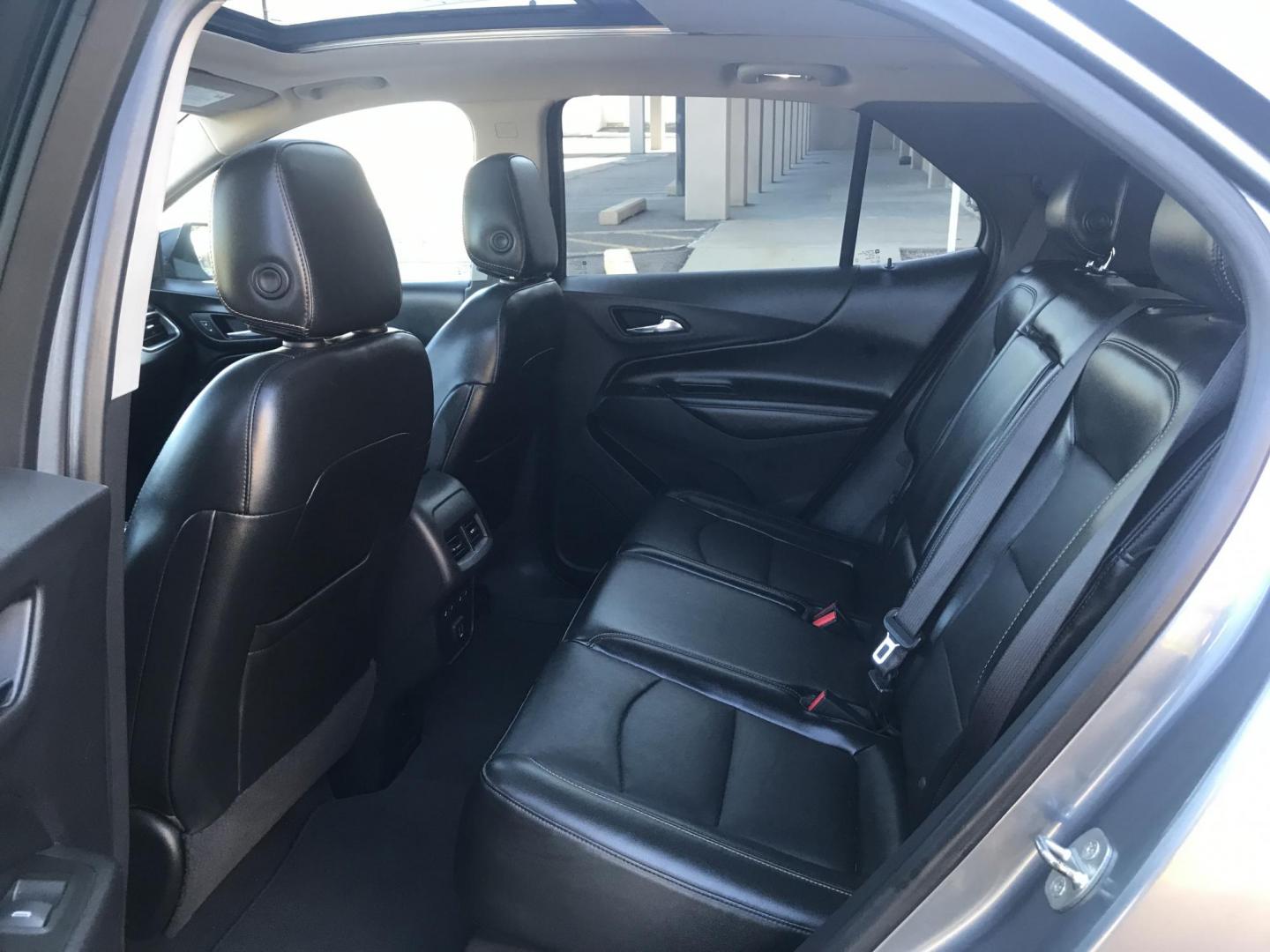 2019 gray /gray Chevrolet Equinox Premier Diesel AWD (3GNAXZEU2KL) with an 1.6L L4 DOHC 16V DIESEL engine, 9A transmission, located at 323 E Dunlap Ave., Phoenix, AZ, 85020, (602) 331-9000, 33.567677, -112.069000 - DIESEL 2019 Chevrolet Equinox PREMIER 4WD AWD SUV ,.......EXCELLENT condition,.... Automatic, 4cyl. 1.6L ..... Ice Cold A/C, Gray and gray interior with leather seats in near perfect condition, Surround View Camera, Backup Camera, Premiumm Sound CD, Power Options, This suv is gorgeous inside and out - Photo#11