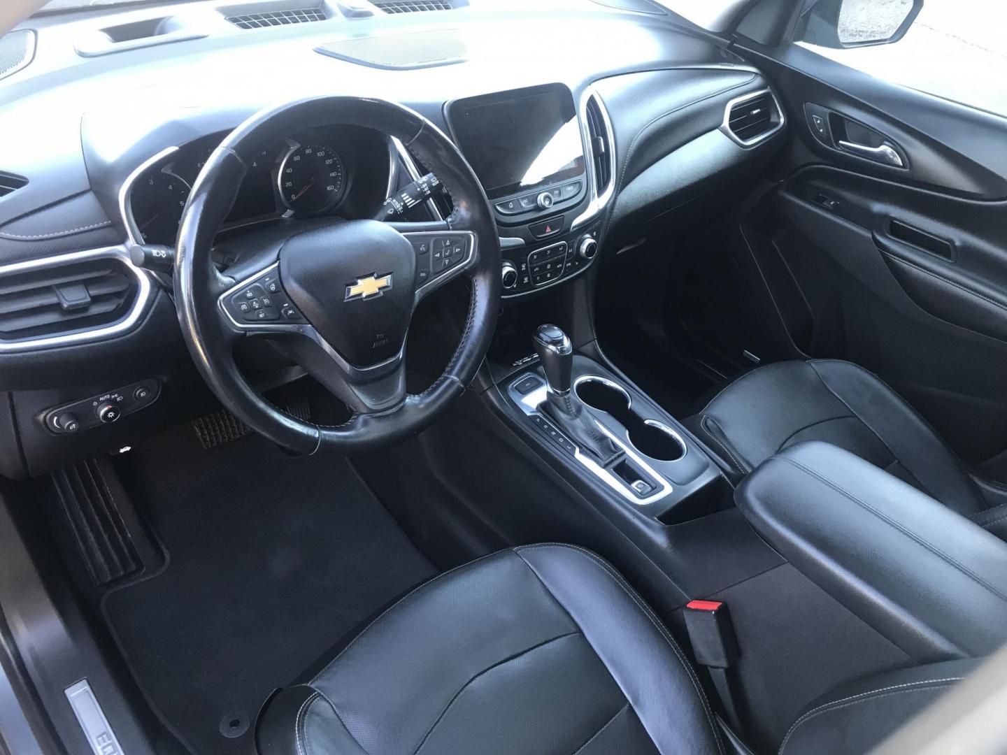 2019 gray /gray Chevrolet Equinox Premier Diesel AWD (3GNAXZEU2KL) with an 1.6L L4 DOHC 16V DIESEL engine, 9A transmission, located at 323 E Dunlap Ave., Phoenix, AZ, 85020, (602) 331-9000, 33.567677, -112.069000 - DIESEL 2019 Chevrolet Equinox PREMIER 4WD AWD SUV ,.......EXCELLENT condition,.... Automatic, 4cyl. 1.6L ..... Ice Cold A/C, Gray and gray interior with leather seats in near perfect condition, Surround View Camera, Backup Camera, Premiumm Sound CD, Power Options, This suv is gorgeous inside and out - Photo#12