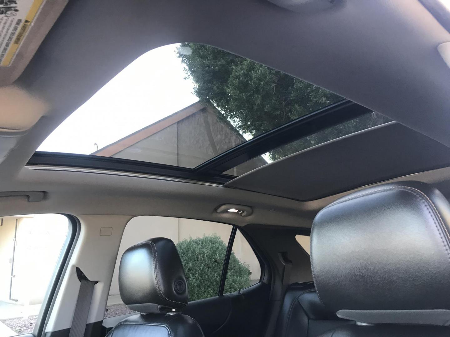 2019 gray /gray Chevrolet Equinox Premier Diesel AWD (3GNAXZEU2KL) with an 1.6L L4 DOHC 16V DIESEL engine, 9A transmission, located at 323 E Dunlap Ave., Phoenix, AZ, 85020, (602) 331-9000, 33.567677, -112.069000 - DIESEL 2019 Chevrolet Equinox PREMIER 4WD AWD SUV ,.......EXCELLENT condition,.... Automatic, 4cyl. 1.6L ..... Ice Cold A/C, Gray and gray interior with leather seats in near perfect condition, Surround View Camera, Backup Camera, Premiumm Sound CD, Power Options, This suv is gorgeous inside and out - Photo#14