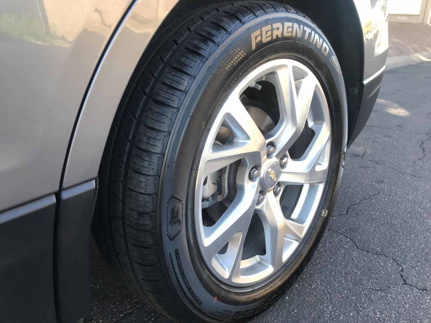 2019 gray /gray Chevrolet Equinox Premier Diesel AWD (3GNAXZEU2KL) with an 1.6L L4 DOHC 16V DIESEL engine, 9A transmission, located at 323 E Dunlap Ave., Phoenix, AZ, 85020, (602) 331-9000, 33.567677, -112.069000 - DIESEL 2019 Chevrolet Equinox PREMIER 4WD AWD SUV ,.......EXCELLENT condition,.... Automatic, 4cyl. 1.6L ..... Ice Cold A/C, Gray and gray interior with leather seats in near perfect condition, Surround View Camera, Backup Camera, Premiumm Sound CD, Power Options, This suv is gorgeous inside and out - Photo#20