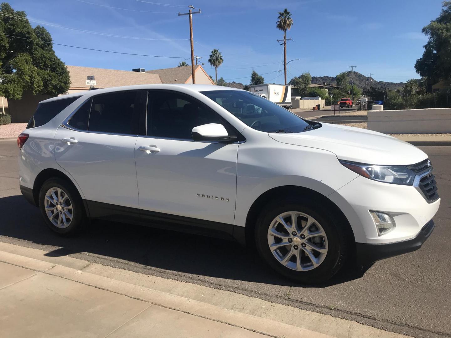 2021 WHITE /gray Chevrolet Equinox LT 2WD (3GNAXKEV2MS) with an 1.5L L4 DOHC 16V TURBO engine, 6A transmission, located at 323 E Dunlap Ave., Phoenix, AZ, 85020, (602) 331-9000, 33.567677, -112.069000 - DIESEL 2021 Chevrolet Equinox LT 2WD SUV ,.......EXCELLENT condition,.... Automatic, 4cyl. 1.5L ..... Ice Cold A/C, White and gray interior with leather seats in near perfect condition, Surround View Camera, Backup Camera, Premiumm Sound CD, Power Options, This suv is gorgeous inside and out, HARD T - Photo#6