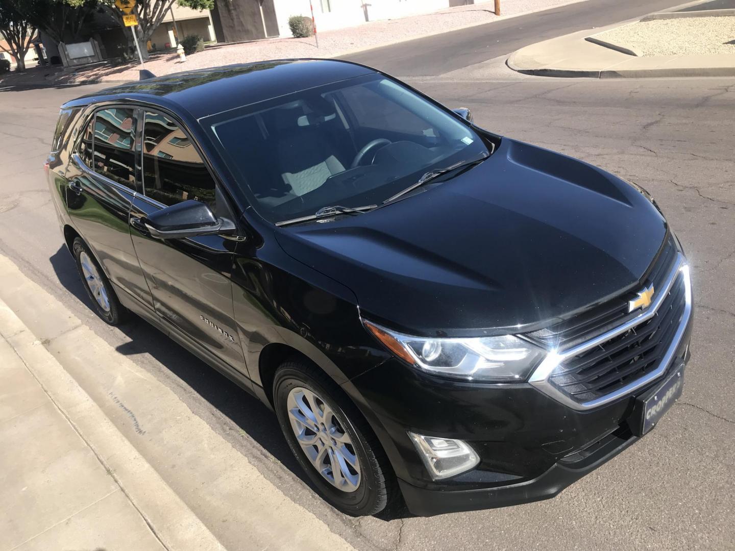 2018 gray /gray Chevrolet Equinox LT 2WD (2GNAXJEV7J6) with an 1.5L L4 DIR DOHC 16V TURBO engine, 6A transmission, located at 323 E Dunlap Ave., Phoenix, AZ, 85020, (602) 331-9000, 33.567677, -112.069000 - 2018 Chevrolet Equinox 1LT 2WD SUV ,.......EXCELLENT condition,.... Automatic, 4cyl. 1.5L ..... Ice Cold A/C, Black with gray interior withcloth seats in near perfect condition, Backup Camera, Premium Sound CD, Power Options, This suv is gorgeous inside and out, Incredible gas mileage! Arizona title - Photo#5