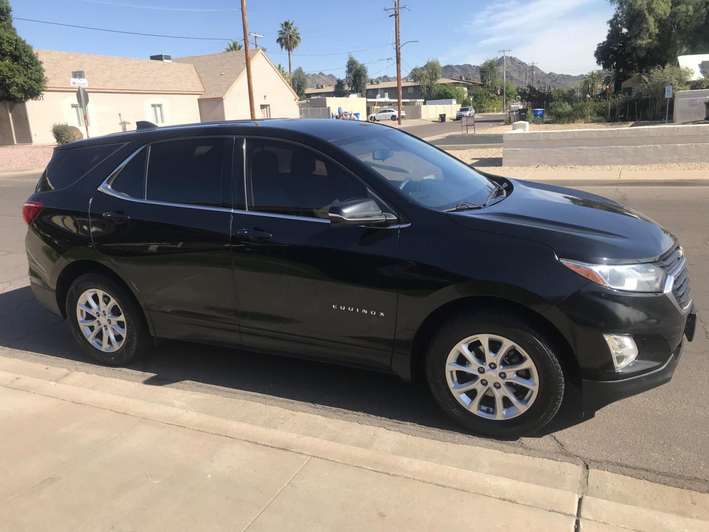 2018 gray /gray Chevrolet Equinox LT 2WD (2GNAXJEV7J6) with an 1.5L L4 DIR DOHC 16V TURBO engine, 6A transmission, located at 323 E Dunlap Ave., Phoenix, AZ, 85020, (602) 331-9000, 33.567677, -112.069000 - 2018 Chevrolet Equinox 1LT 2WD SUV ,.......EXCELLENT condition,.... Automatic, 4cyl. 1.5L ..... Ice Cold A/C, Black with gray interior withcloth seats in near perfect condition, Backup Camera, Premium Sound CD, Power Options, This suv is gorgeous inside and out, Incredible gas mileage! Arizona title - Photo#6
