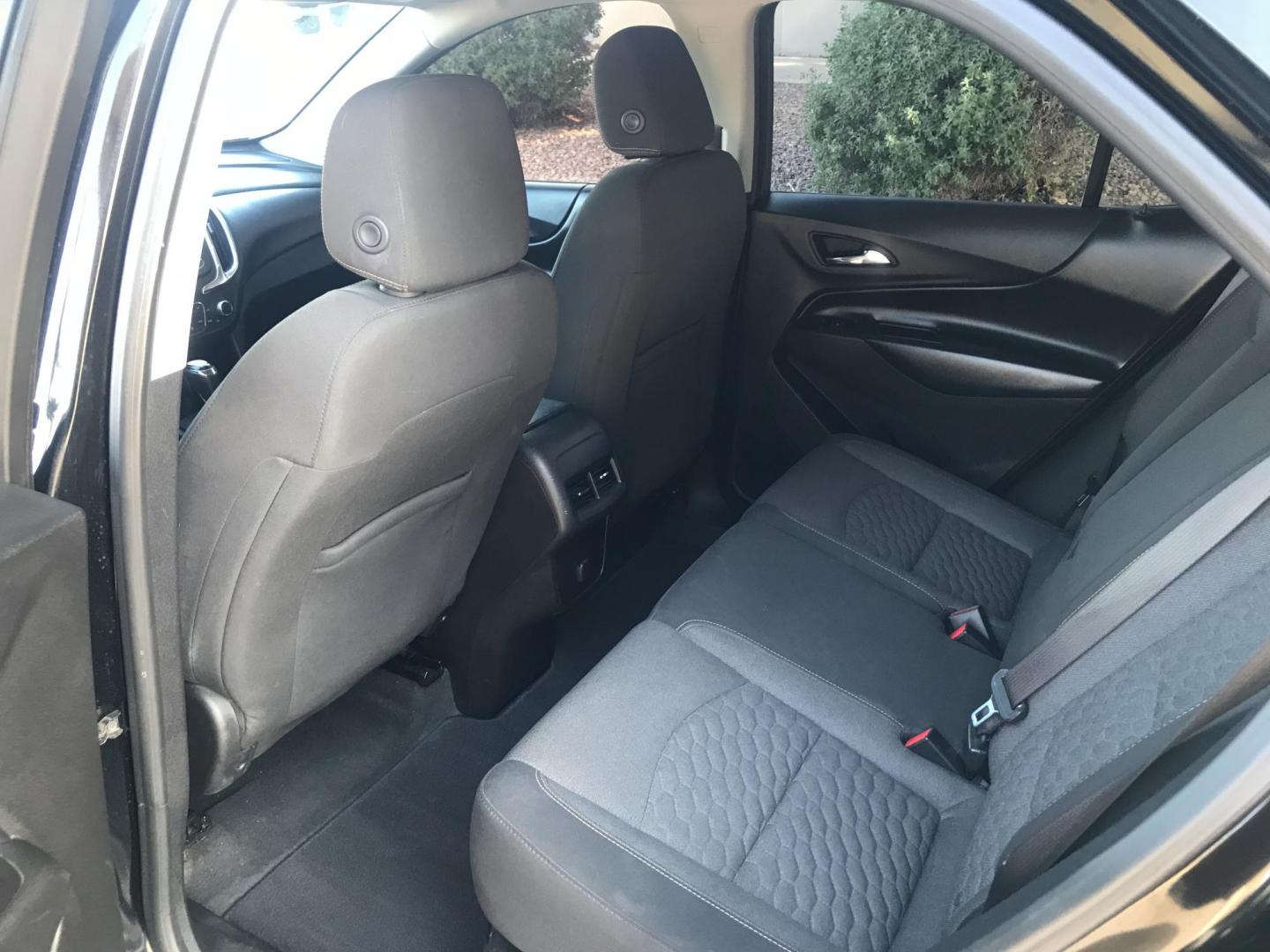 2018 gray /gray Chevrolet Equinox LT 2WD (2GNAXJEV7J6) with an 1.5L L4 DIR DOHC 16V TURBO engine, 6A transmission, located at 323 E Dunlap Ave., Phoenix, AZ, 85020, (602) 331-9000, 33.567677, -112.069000 - 2018 Chevrolet Equinox 1LT 2WD SUV ,.......EXCELLENT condition,.... Automatic, 4cyl. 1.5L ..... Ice Cold A/C, Black with gray interior withcloth seats in near perfect condition, Backup Camera, Premium Sound CD, Power Options, This suv is gorgeous inside and out, Incredible gas mileage! Arizona title - Photo#11