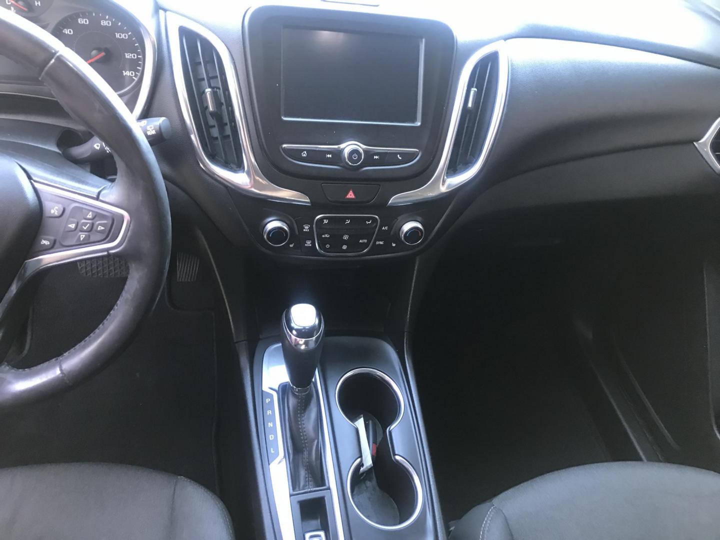 2018 gray /gray Chevrolet Equinox LT 2WD (2GNAXJEV7J6) with an 1.5L L4 DIR DOHC 16V TURBO engine, 6A transmission, located at 323 E Dunlap Ave., Phoenix, AZ, 85020, (602) 331-9000, 33.567677, -112.069000 - 2018 Chevrolet Equinox 1LT 2WD SUV ,.......EXCELLENT condition,.... Automatic, 4cyl. 1.5L ..... Ice Cold A/C, Black with gray interior withcloth seats in near perfect condition, Backup Camera, Premium Sound CD, Power Options, This suv is gorgeous inside and out, Incredible gas mileage! Arizona title - Photo#14