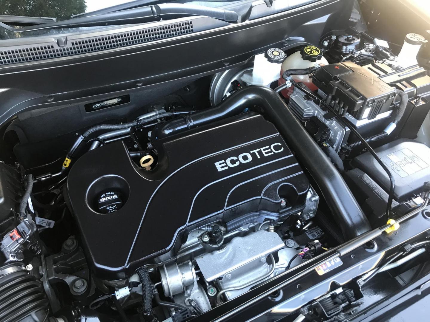 2018 gray /gray Chevrolet Equinox LT 2WD (2GNAXJEV7J6) with an 1.5L L4 DIR DOHC 16V TURBO engine, 6A transmission, located at 323 E Dunlap Ave., Phoenix, AZ, 85020, (602) 331-9000, 33.567677, -112.069000 - 2018 Chevrolet Equinox 1LT 2WD SUV ,.......EXCELLENT condition,.... Automatic, 4cyl. 1.5L ..... Ice Cold A/C, Black with gray interior withcloth seats in near perfect condition, Backup Camera, Premium Sound CD, Power Options, This suv is gorgeous inside and out, Incredible gas mileage! Arizona title - Photo#15