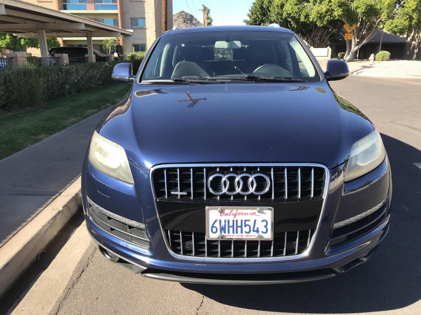 2012 BLUE /brown and gray Audi Q7 3.0 Premium quattro (WA1LGAFEXCD) with an 3.0L V6 DOHC 24V TURBO engine, 8-Speed Automatic transmission, located at 323 E Dunlap Ave., Phoenix, AZ, 85020, (602) 331-9000, 33.567677, -112.069000 - 2012 AUDI Q7 with 3RD ROW SEATING SUV, 4WD AWD ......Low mileage .... A Must See!!..... Cold cold AC. Loaded with Power Options, Beautiful brown leather seats, Panorama Sunroof, Back-up Camera, Clean Arizona title , Runs and Drives Excellent. Great Family SUV, passed emissions. Call or text Dave 6 - Photo#3