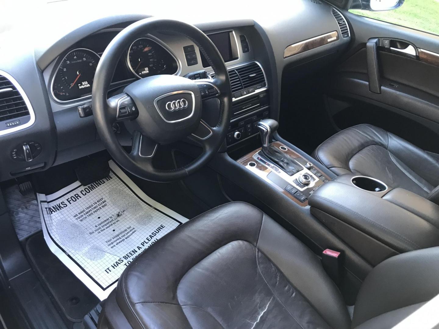 2012 BLUE /brown and gray Audi Q7 3.0 Premium quattro (WA1LGAFEXCD) with an 3.0L V6 DOHC 24V TURBO engine, 8-Speed Automatic transmission, located at 323 E Dunlap Ave., Phoenix, AZ, 85020, (602) 331-9000, 33.567677, -112.069000 - 2012 AUDI Q7 with 3RD ROW SEATING SUV, 4WD AWD ......Low mileage .... A Must See!!..... Cold cold AC. Loaded with Power Options, Beautiful brown leather seats, Panorama Sunroof, Back-up Camera, Clean Arizona title , Runs and Drives Excellent. Great Family SUV, passed emissions. Call or text Dave 6 - Photo#13