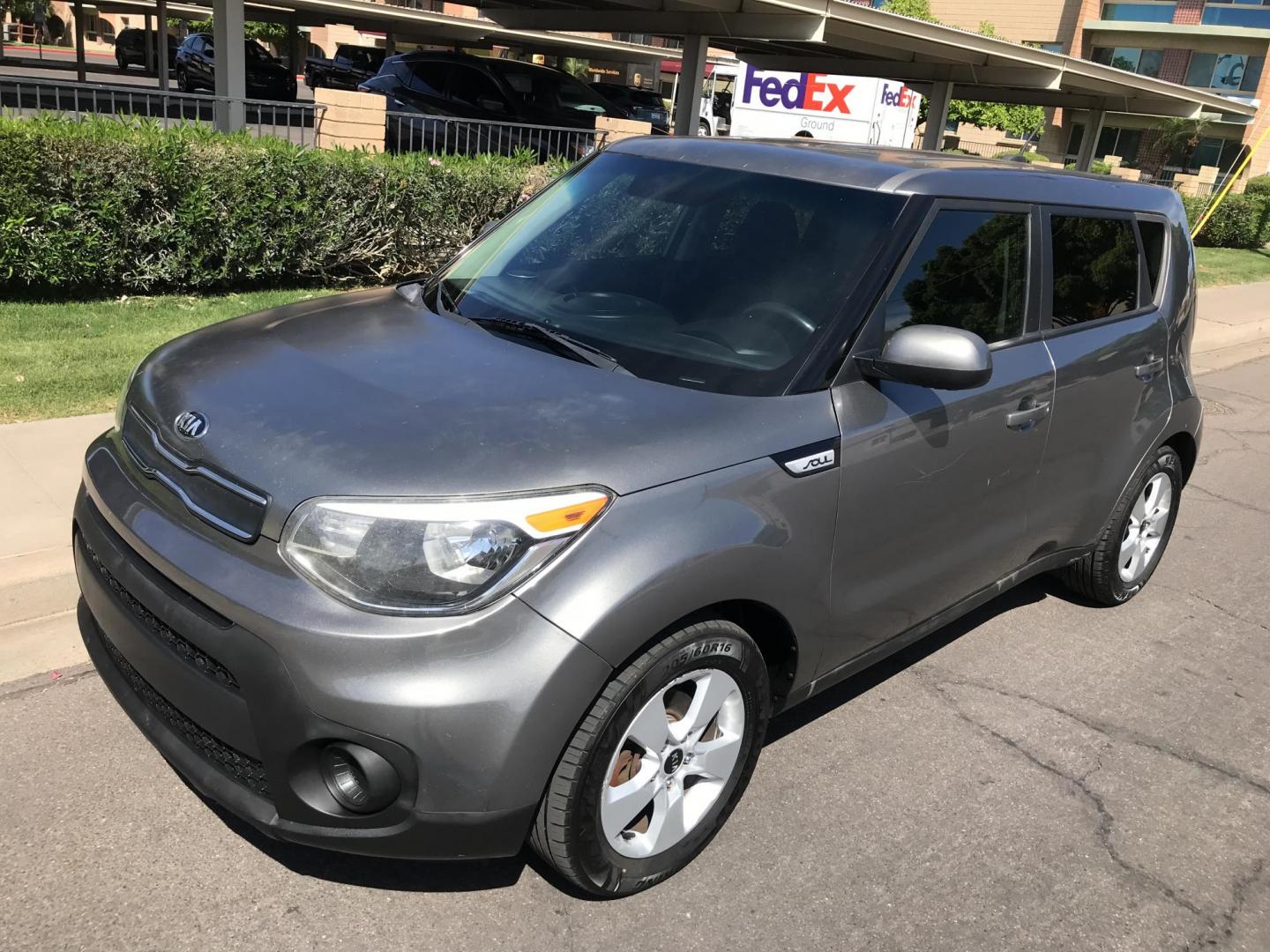 2018 gray /black Kia Soul Base 6M (KNDJN2A2XJ7) with an 1.6L L4 DOHC 16V engine, 6M transmission, located at 323 E Dunlap Ave., Phoenix, AZ, 85020, (602) 331-9000, 33.567677, -112.069000 - Photo#1