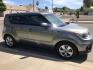 2018 gray /black Kia Soul Base 6M (KNDJN2A2XJ7) with an 1.6L L4 DOHC 16V engine, 6M transmission, located at 323 E Dunlap Ave., Phoenix, AZ, 85020, (602) 331-9000, 33.567677, -112.069000 - Photo#5