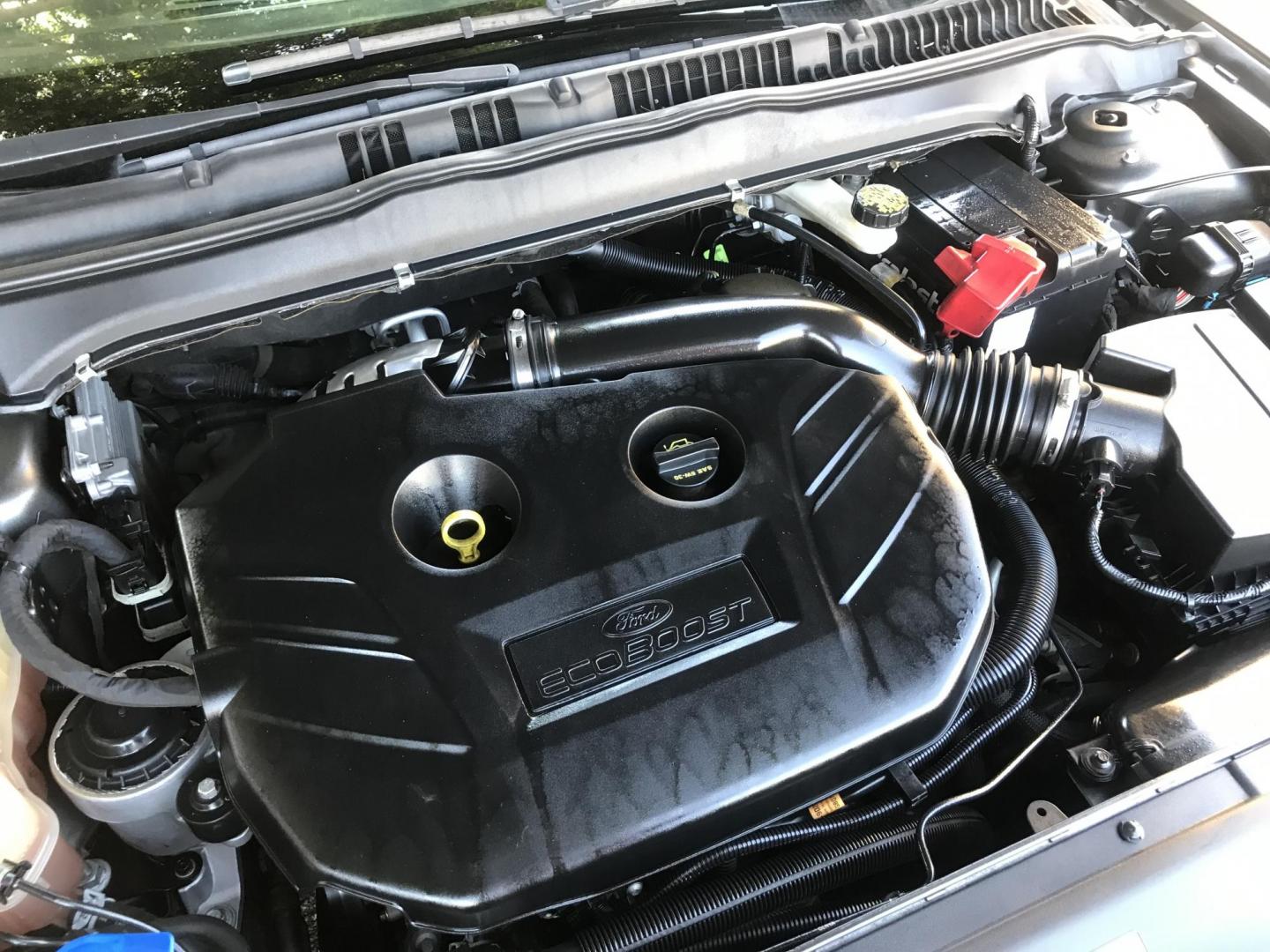 2015 gray /gray Ford Fusion SE (3FA6P0H9XFR) with an 2.0L L4 DOHC 16V engine, located at 323 E Dunlap Ave., Phoenix, AZ, 85020, (602) 331-9000, 33.567677, -112.069000 - 2015 Ford Fusion SE,........great condition, .... 141k miles, Automatic, Power Options, Premium Sound CD, Ice cold ac, Alloy Wheels, Security System, clean Arizona title, Runs and Drives Excellent. Very clean inside and out, Economical/ Gas saver..... Any questions Call or text Dave 602-331-900 - Photo#15