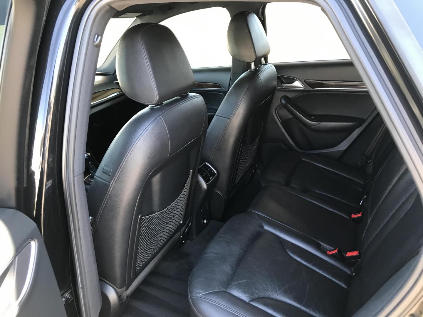 2017 BLACK /black Audi Q3 Premium Plus (WA1HCCFS3HR) with an 2.0L L4 DOHC 24V engine, 6A transmission, located at 323 E Dunlap Ave., Phoenix, AZ, 85020, (602) 331-9000, 33.567677, -112.069000 - 2017 AUDI Q3 Premium Plus SUV ...... A Must See!!..... Automatic, 2.0L, Great Performance, Cold cold AC. Loaded with Power Options, Backup Camera, Panorama Sunroof, Clean Arizona title , Runs and Drives Excellent. Great Family SUV, passed emissions. Call or text Dave 602-331-9000 thanks for look - Photo#11