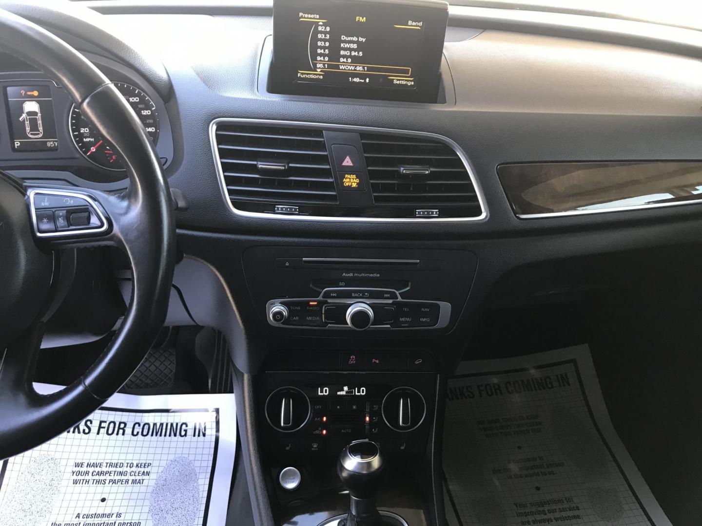 2017 BLACK /black Audi Q3 Premium Plus (WA1HCCFS3HR) with an 2.0L L4 DOHC 24V engine, 6A transmission, located at 323 E Dunlap Ave., Phoenix, AZ, 85020, (602) 331-9000, 33.567677, -112.069000 - 2017 AUDI Q3 Premium Plus SUV ...... A Must See!!..... Automatic, 2.0L, Great Performance, Cold cold AC. Loaded with Power Options, Backup Camera, Panorama Sunroof, Clean Arizona title , Runs and Drives Excellent. Great Family SUV, passed emissions. Call or text Dave 602-331-9000 thanks for look - Photo#14