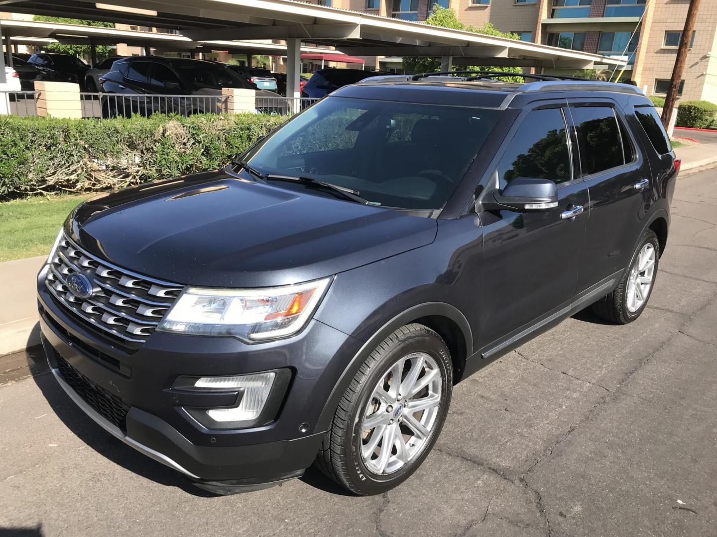 2017 gray /black Ford Explorer Limited FWD (1FM5K7FH8HG) with an 2.3L L4 DOHC 16V engine, 6A transmission, located at 323 E Dunlap Ave., Phoenix, AZ, 85020, (602) 331-9000, 33.567677, -112.069000 - Photo#1