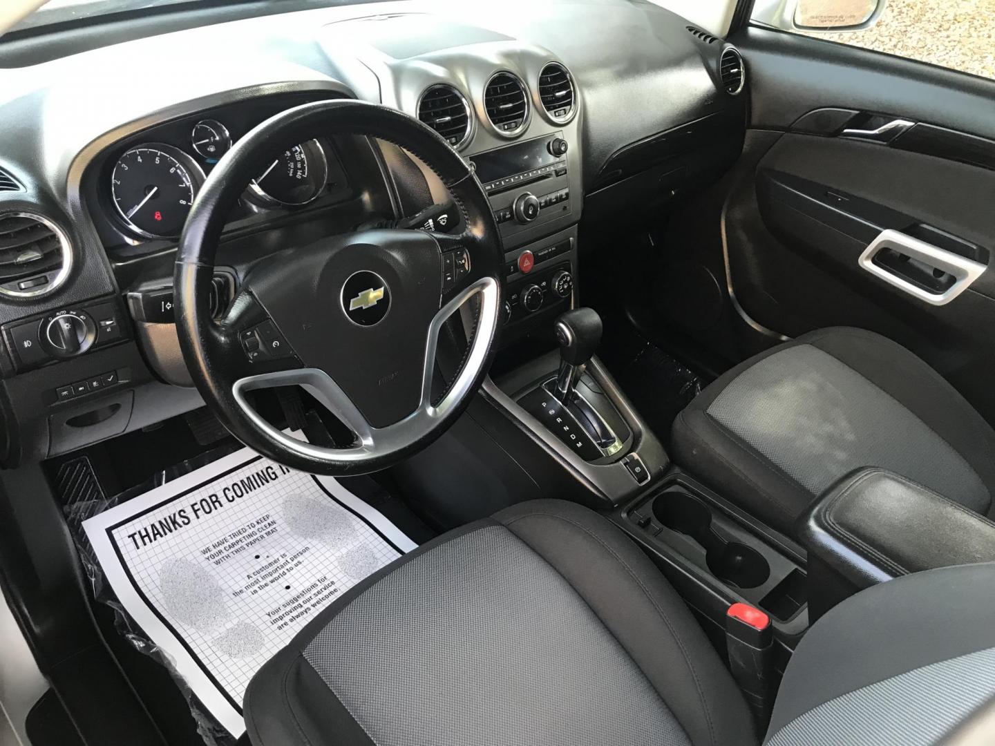 2014 silver /gray Chevrolet Captiva Sport 1LT FWD (3GNAL3EKXES) with an 2.4L L4 DOHC 16V FFV engine, 6-Speed Automatic transmission, located at 323 E Dunlap Ave., Phoenix, AZ, 85020, (602) 331-9000, 33.567677, -112.069000 - 2014 Chevrolet Captiva 1LT FWD ,.......LOW 123k original miles, great condition,.... Ice Cold A/C, Silver with gray interior cloth seats in near perfect condition, Power Options, Premium Sound CD, This suv is gorgeous inside and out, Incredible gas mileage! Arizona title , Runs and Drives great..... - Photo#12