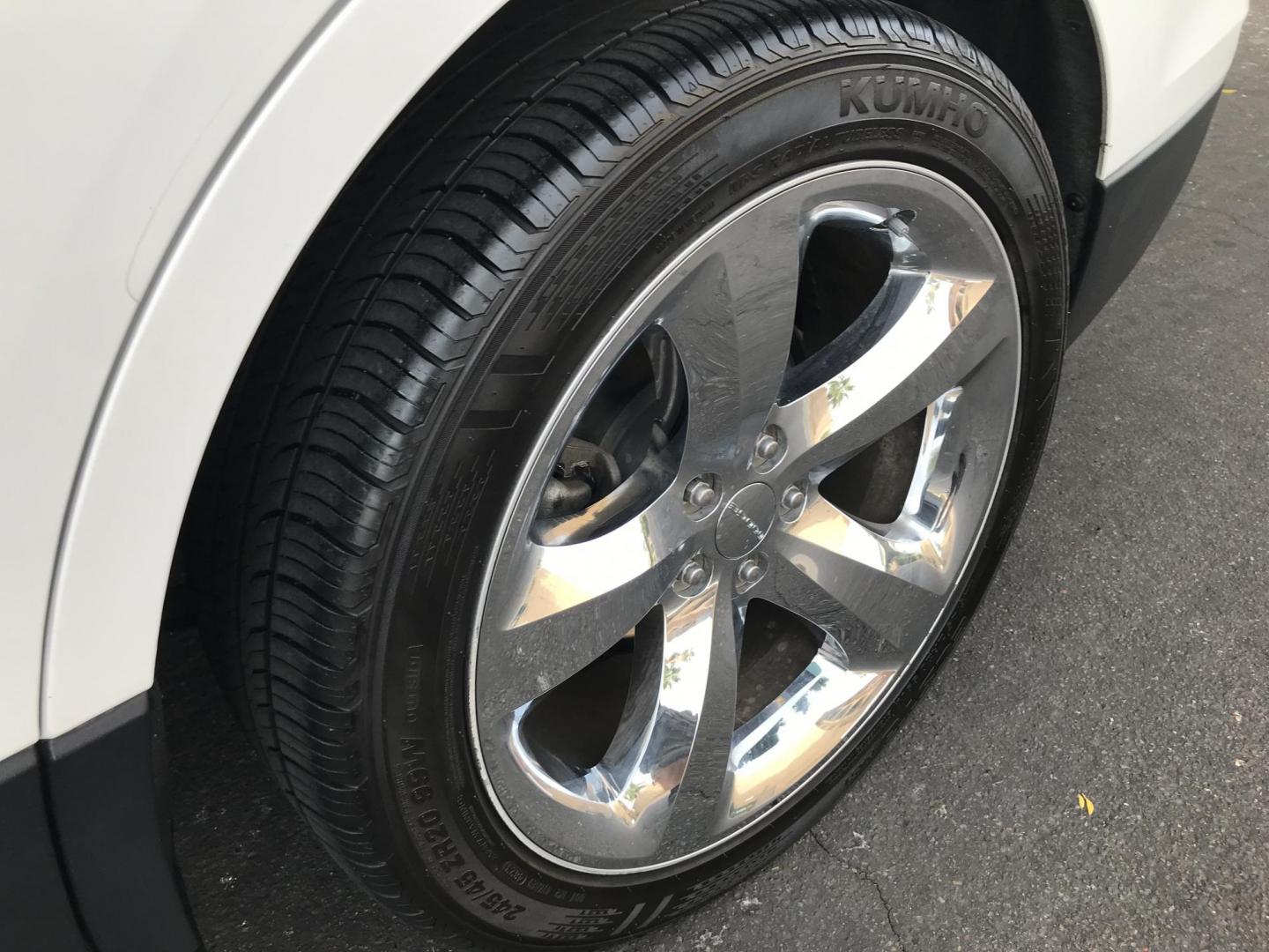 2018 WHITE /tan Chevrolet Equinox LT 2WD (3GNAXJEV8JL) with an 1.5L L4 DIR DOHC 16V TURBO engine, 6A transmission, located at 323 E Dunlap Ave., Phoenix, AZ, 85020, (602) 331-9000, 33.567677, -112.069000 - 2018 Chevrolet Equinox LT 2WD SUV ,.......SUPER ECONOMICAL .... LOW 104k original miles, Automatic, 4cyl. 1.5L ..... Ice Cold A/C, White with gray interior with cloth seats in near perfect condition, Backup Camera, Premium Sound CD, Power Options, This suv is gorgeous inside and out, Incredible gas - Photo#18