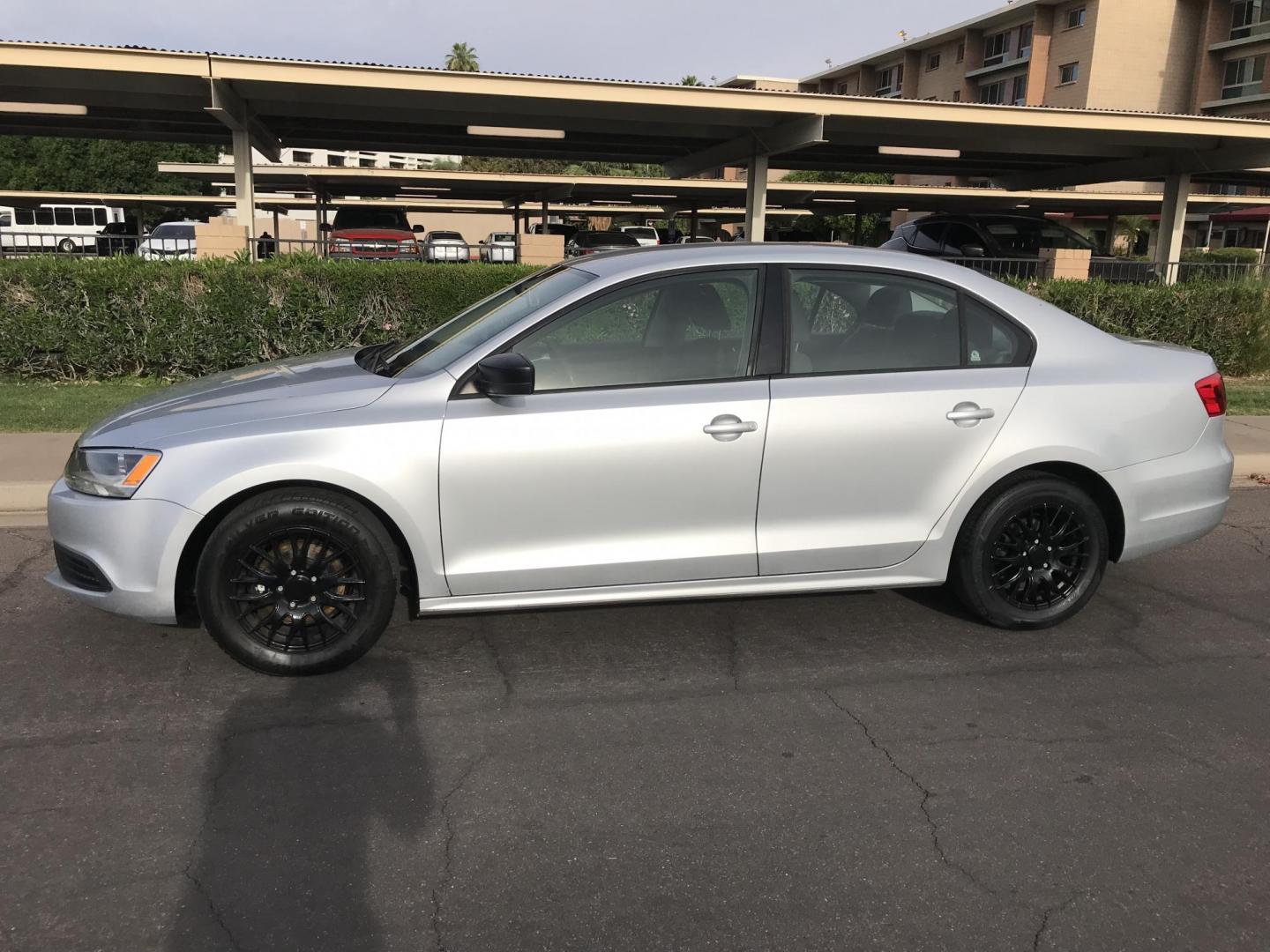 2014 silver /gray Volkswagen Jetta S (3VW2K7AJ1EM) with an 2.0L L4 DOHC 20V engine, located at 323 E Dunlap Ave., Phoenix, AZ, 85020, (602) 331-9000, 33.567677, -112.069000 - 2014 Volkswagen Jetta S,......A Must See!!..... Automatic,, 2.0L, Ice cold AC. Power Options, Premium Sound CD, Incredible gas mileage! Clean Arizona title , Runs and Drives Excellent. passed emissions. Call or text Dave 602-331-9000 thanks for looking, talk to you soon.....Price excludes, Tax, Ti - Photo#2