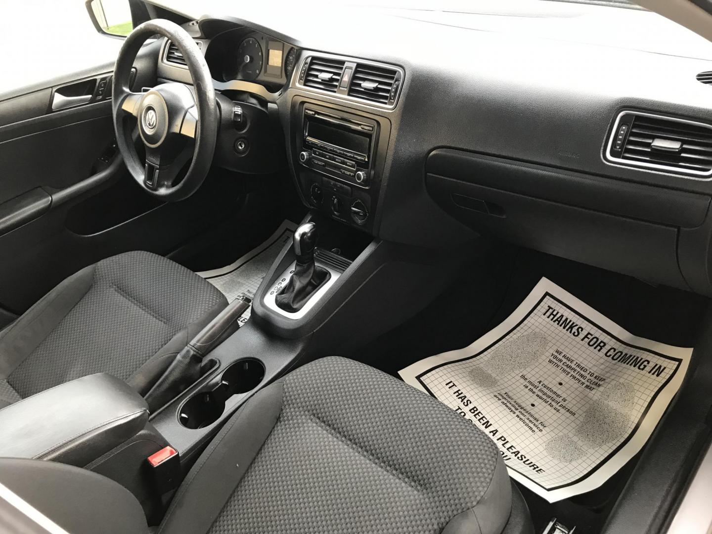 2014 silver /gray Volkswagen Jetta S (3VW2K7AJ1EM) with an 2.0L L4 DOHC 20V engine, located at 323 E Dunlap Ave., Phoenix, AZ, 85020, (602) 331-9000, 33.567677, -112.069000 - 2014 Volkswagen Jetta S,......A Must See!!..... Automatic,, 2.0L, Ice cold AC. Power Options, Premium Sound CD, Incredible gas mileage! Clean Arizona title , Runs and Drives Excellent. passed emissions. Call or text Dave 602-331-9000 thanks for looking, talk to you soon.....Price excludes, Tax, Ti - Photo#7
