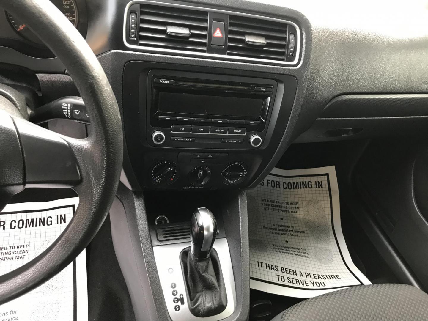 2014 silver /gray Volkswagen Jetta S (3VW2K7AJ1EM) with an 2.0L L4 DOHC 20V engine, located at 323 E Dunlap Ave., Phoenix, AZ, 85020, (602) 331-9000, 33.567677, -112.069000 - 2014 Volkswagen Jetta S,......A Must See!!..... Automatic,, 2.0L, Ice cold AC. Power Options, Premium Sound CD, Incredible gas mileage! Clean Arizona title , Runs and Drives Excellent. passed emissions. Call or text Dave 602-331-9000 thanks for looking, talk to you soon.....Price excludes, Tax, Ti - Photo#14