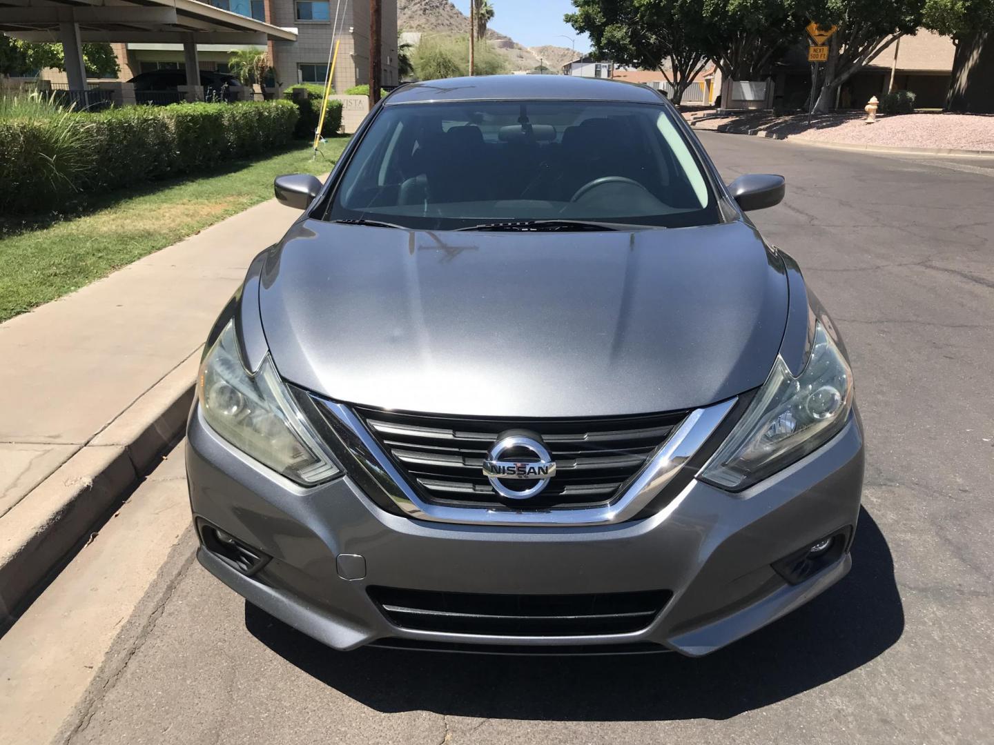 2017 gray /gray Nissan Altima 2.5 S (1N4AL3AP5HC) with an 2.5L L4 DOHC 16V engine, CVT transmission, located at 323 E Dunlap Ave., Phoenix, AZ, 85020, (602) 331-9000, 33.567677, -112.069000 - 2017 NISSAN ALTIMA, Automatic, 2.5L , 4cyl. Super Economical ........LOW 143k miles, .... A Must See!! ....... Ice cold AC...... The car is gorgeous inside and out. Power windows, Power door locks, Premium Stereo/CD Player, Beautiful Gray and gray interior in good condition, Clean Arizona title , Ru - Photo#2