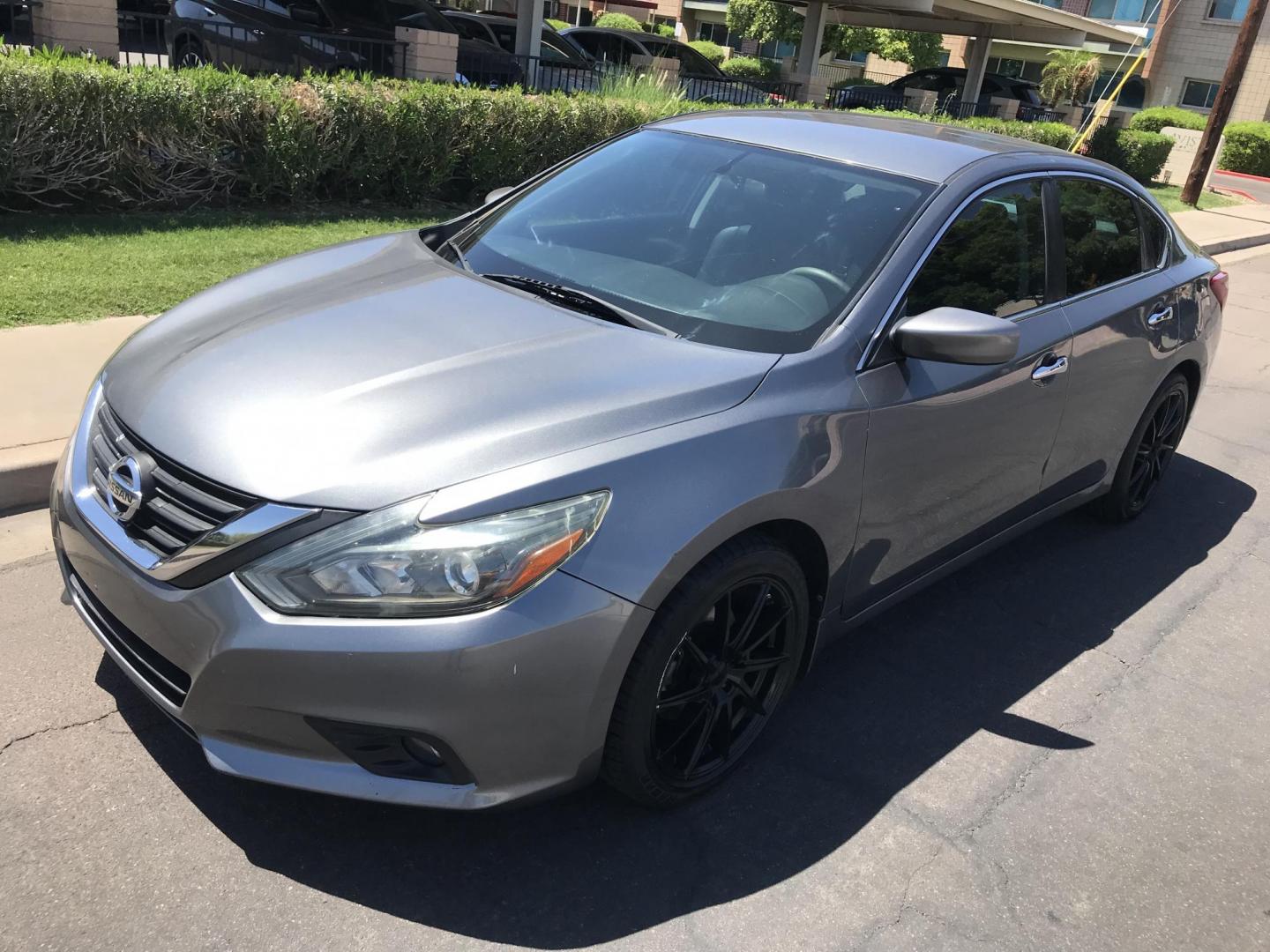 2017 gray /gray Nissan Altima 2.5 S (1N4AL3AP5HC) with an 2.5L L4 DOHC 16V engine, CVT transmission, located at 323 E Dunlap Ave., Phoenix, AZ, 85020, (602) 331-9000, 33.567677, -112.069000 - 2017 NISSAN ALTIMA, Automatic, 2.5L , 4cyl. Super Economical ........LOW 143k miles, .... A Must See!! ....... Ice cold AC...... The car is gorgeous inside and out. Power windows, Power door locks, Premium Stereo/CD Player, Beautiful Gray and gray interior in good condition, Clean Arizona title , Ru - Photo#1
