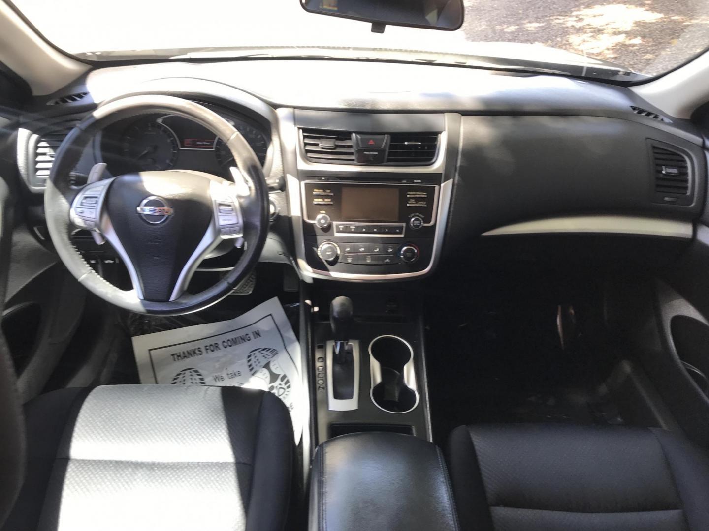 2017 gray /gray Nissan Altima 2.5 S (1N4AL3AP5HC) with an 2.5L L4 DOHC 16V engine, CVT transmission, located at 323 E Dunlap Ave., Phoenix, AZ, 85020, (602) 331-9000, 33.567677, -112.069000 - 2017 NISSAN ALTIMA, Automatic, 2.5L , 4cyl. Super Economical ........LOW 143k miles, .... A Must See!! ....... Ice cold AC...... The car is gorgeous inside and out. Power windows, Power door locks, Premium Stereo/CD Player, Beautiful Gray and gray interior in good condition, Clean Arizona title , Ru - Photo#9