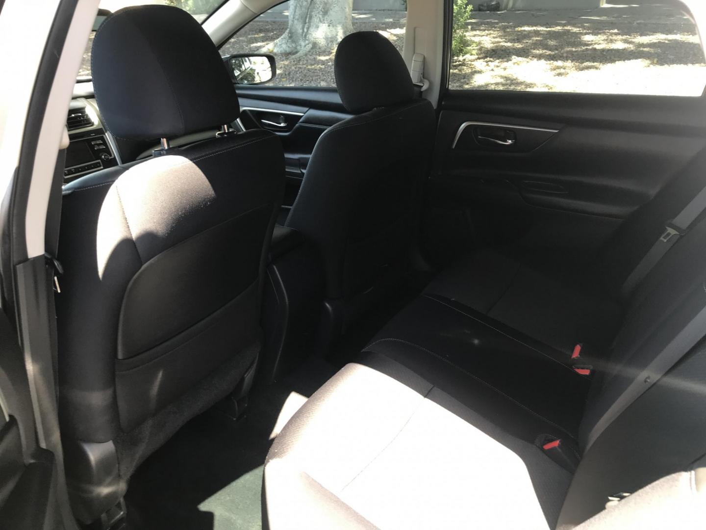 2017 gray /gray Nissan Altima 2.5 S (1N4AL3AP5HC) with an 2.5L L4 DOHC 16V engine, CVT transmission, located at 323 E Dunlap Ave., Phoenix, AZ, 85020, (602) 331-9000, 33.567677, -112.069000 - 2017 NISSAN ALTIMA, Automatic, 2.5L , 4cyl. Super Economical ........LOW 143k miles, .... A Must See!! ....... Ice cold AC...... The car is gorgeous inside and out. Power windows, Power door locks, Premium Stereo/CD Player, Beautiful Gray and gray interior in good condition, Clean Arizona title , Ru - Photo#10