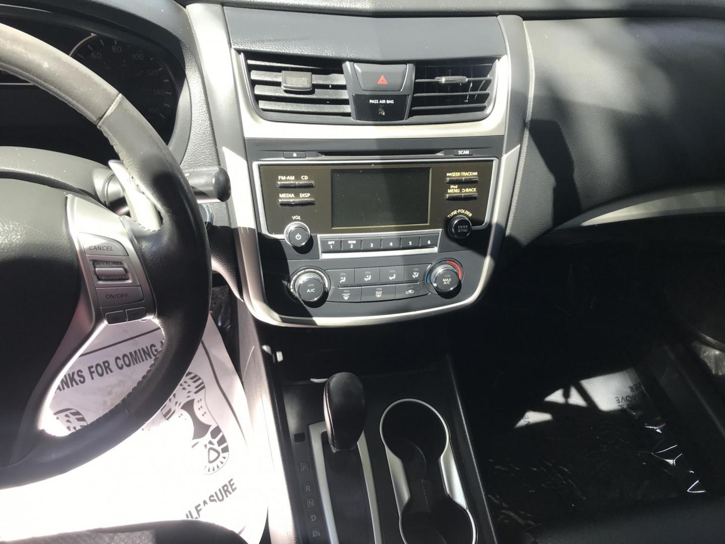 2017 gray /gray Nissan Altima 2.5 S (1N4AL3AP5HC) with an 2.5L L4 DOHC 16V engine, CVT transmission, located at 323 E Dunlap Ave., Phoenix, AZ, 85020, (602) 331-9000, 33.567677, -112.069000 - 2017 NISSAN ALTIMA, Automatic, 2.5L , 4cyl. Super Economical ........LOW 143k miles, .... A Must See!! ....... Ice cold AC...... The car is gorgeous inside and out. Power windows, Power door locks, Premium Stereo/CD Player, Beautiful Gray and gray interior in good condition, Clean Arizona title , Ru - Photo#13