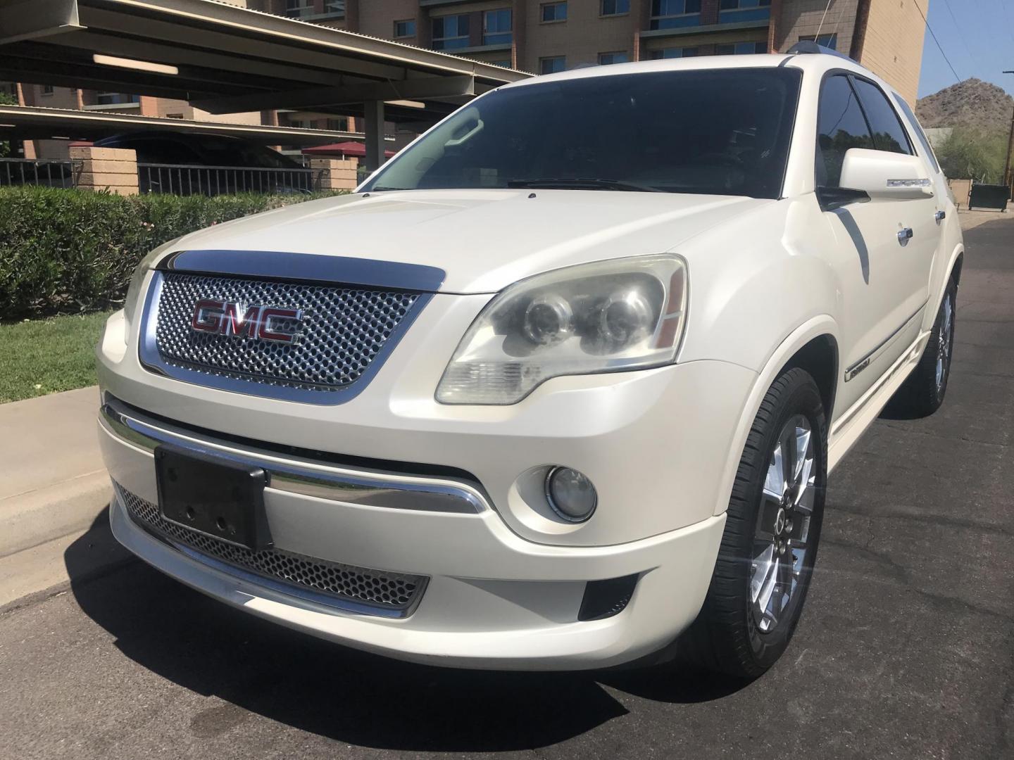 2012 WHITE /tan GMC Acadia Denali FWD (1GKKRTED9CJ) with an 3.6L V6 DOHC 24V engine, 6-Speed Automatic transmission, located at 323 E Dunlap Ave., Phoenix, AZ, 85020, (602) 331-9000, 33.567677, -112.069000 - 2012 GMC ACADIA SUV ,.......#RD ROW SEATING, 7-Passengers, ..... Great condition,.... Ice Cold A/C, Beautiful white exterior with tan interior, Premium Sound CD, Backup camera, This suv is gorgeous inside and out, Super clean, Well Maintained, Arizona title , Runs and Drives Excellent.....148k origi - Photo#0