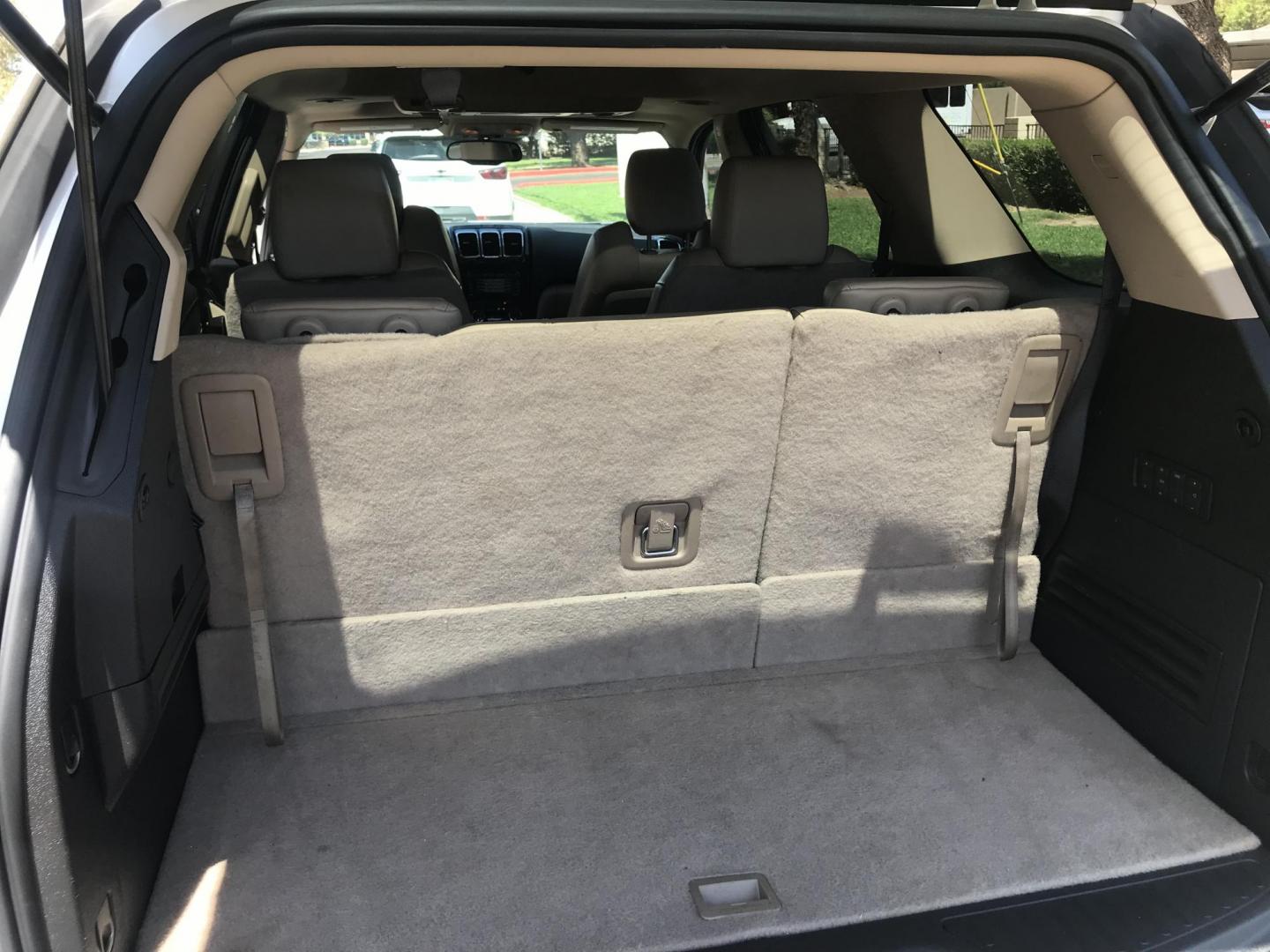 2012 WHITE /tan GMC Acadia Denali FWD (1GKKRTED9CJ) with an 3.6L V6 DOHC 24V engine, 6-Speed Automatic transmission, located at 323 E Dunlap Ave., Phoenix, AZ, 85020, (602) 331-9000, 33.567677, -112.069000 - 2012 GMC ACADIA SUV ,.......#RD ROW SEATING, 7-Passengers, ..... Great condition,.... Ice Cold A/C, Beautiful white exterior with tan interior, Premium Sound CD, Backup camera, This suv is gorgeous inside and out, Super clean, Well Maintained, Arizona title , Runs and Drives Excellent.....148k origi - Photo#18